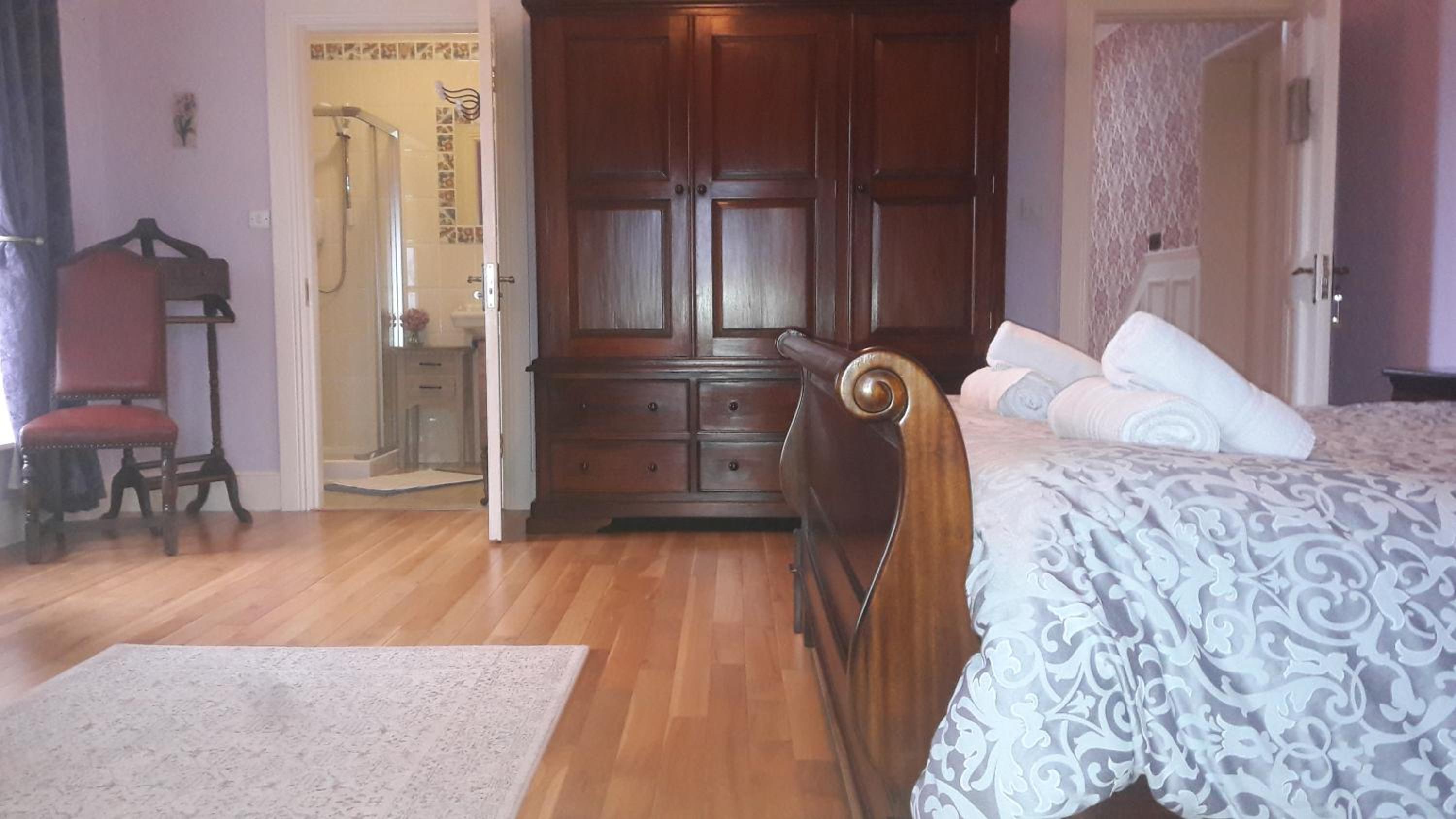 Superior King Room