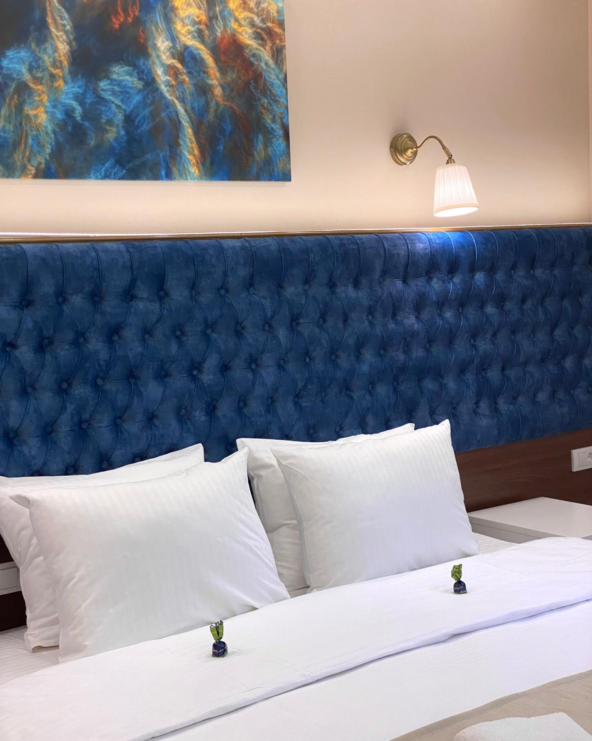Standard Double or Twin Room - Photo 14
