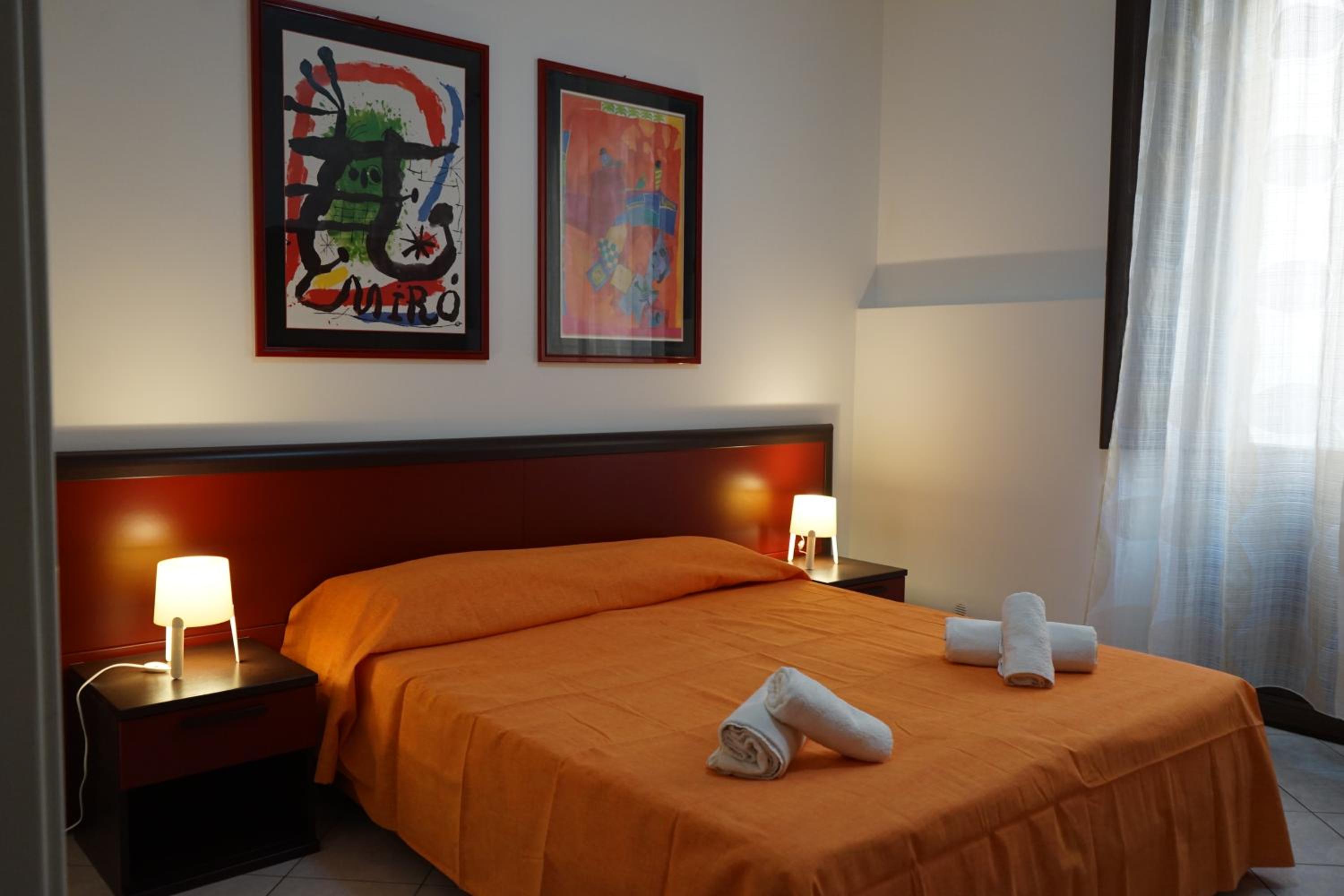 Premier One-Bedroom Apartment