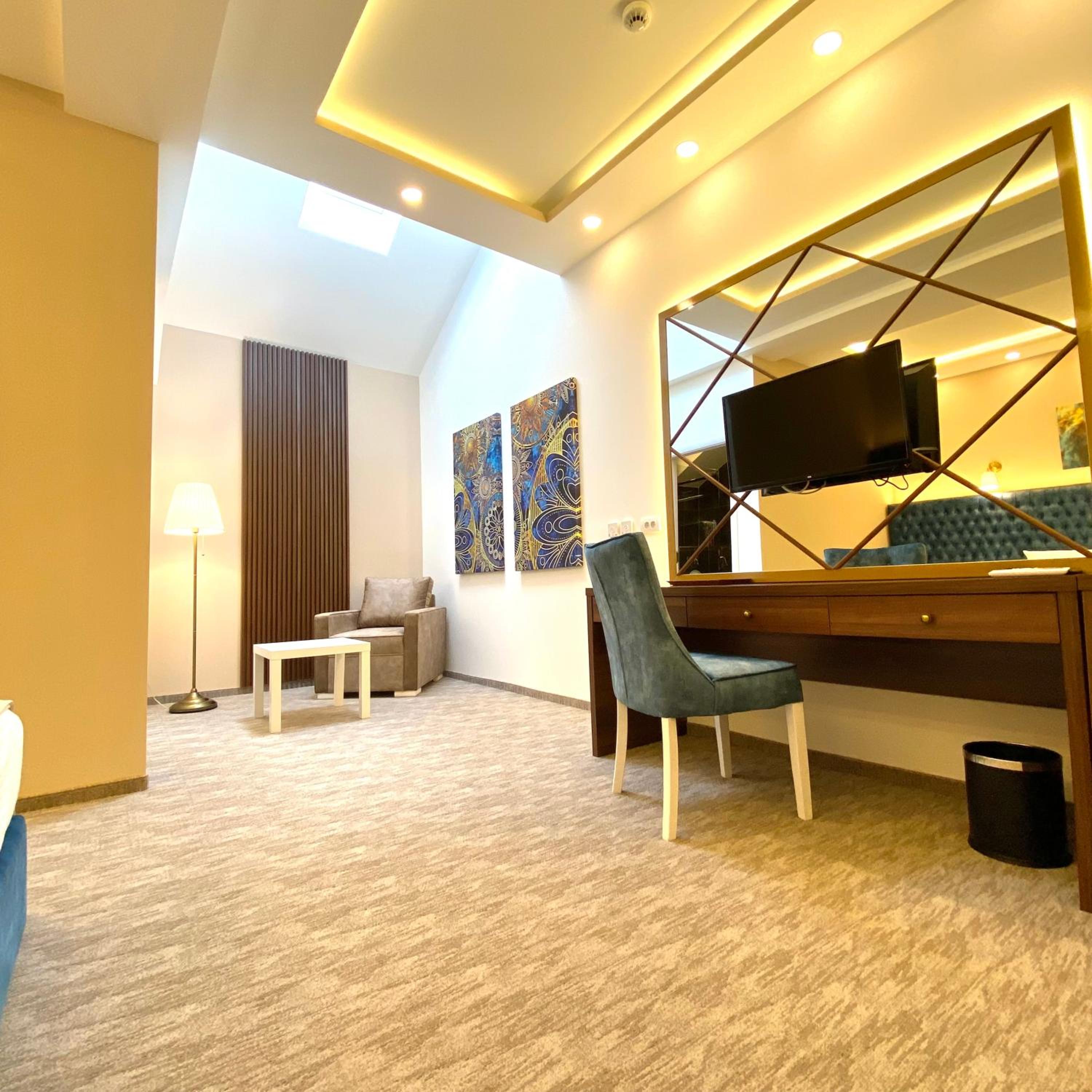 Superior Triple Room - Photo 3