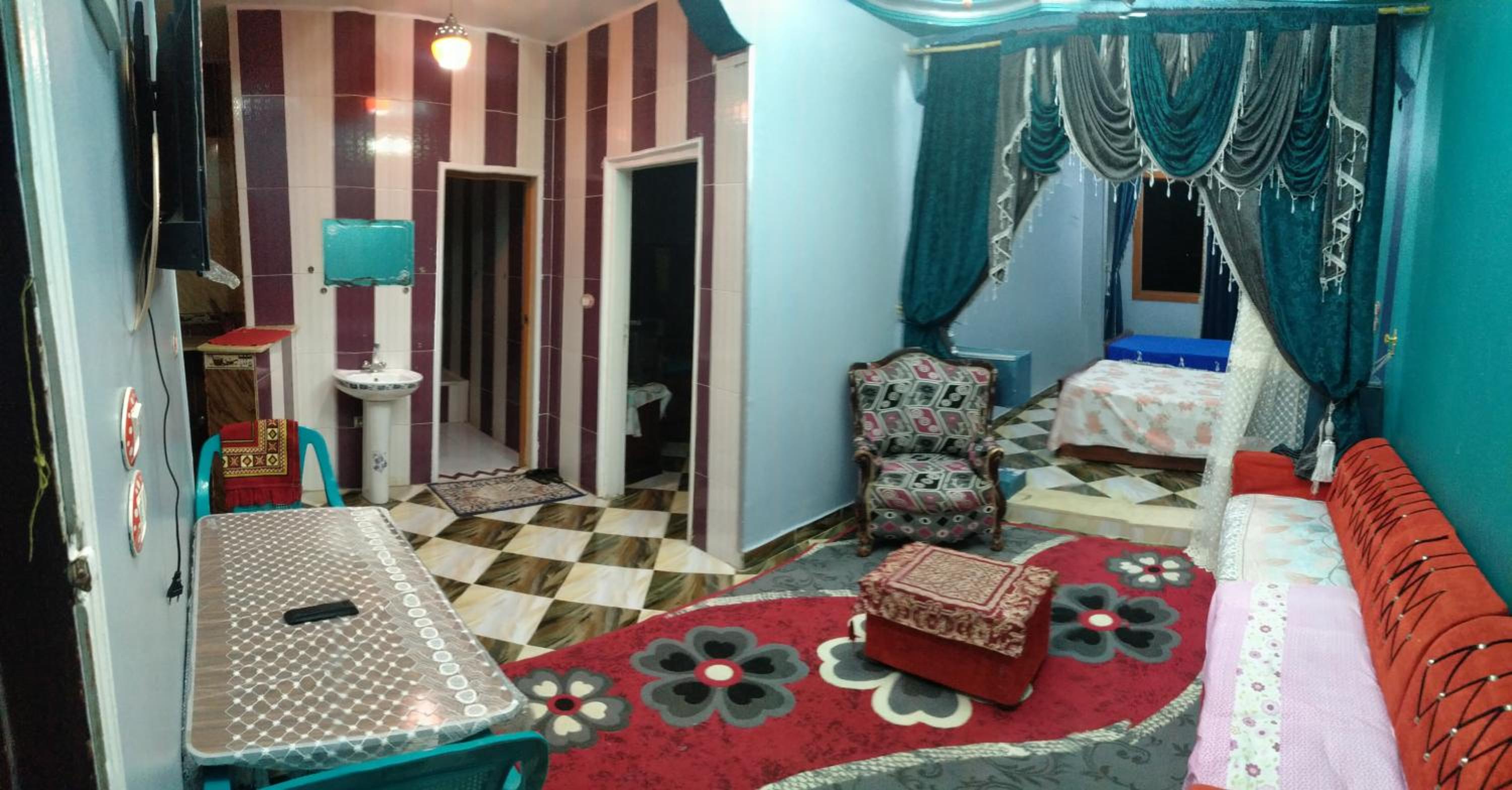 One-Bedroom Apartment - Photo 8