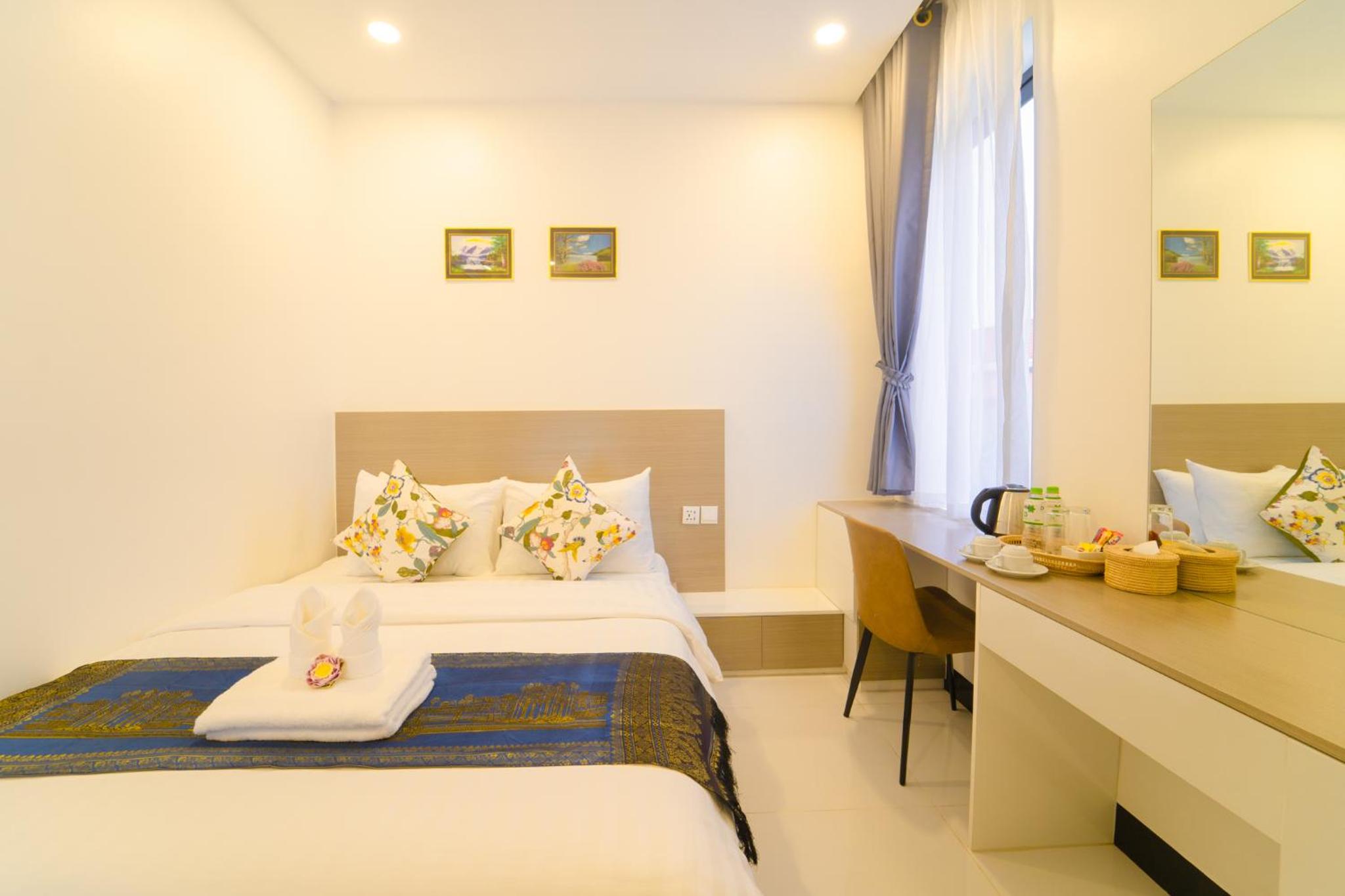 Connecting Room with Private Balcony - Photo 9