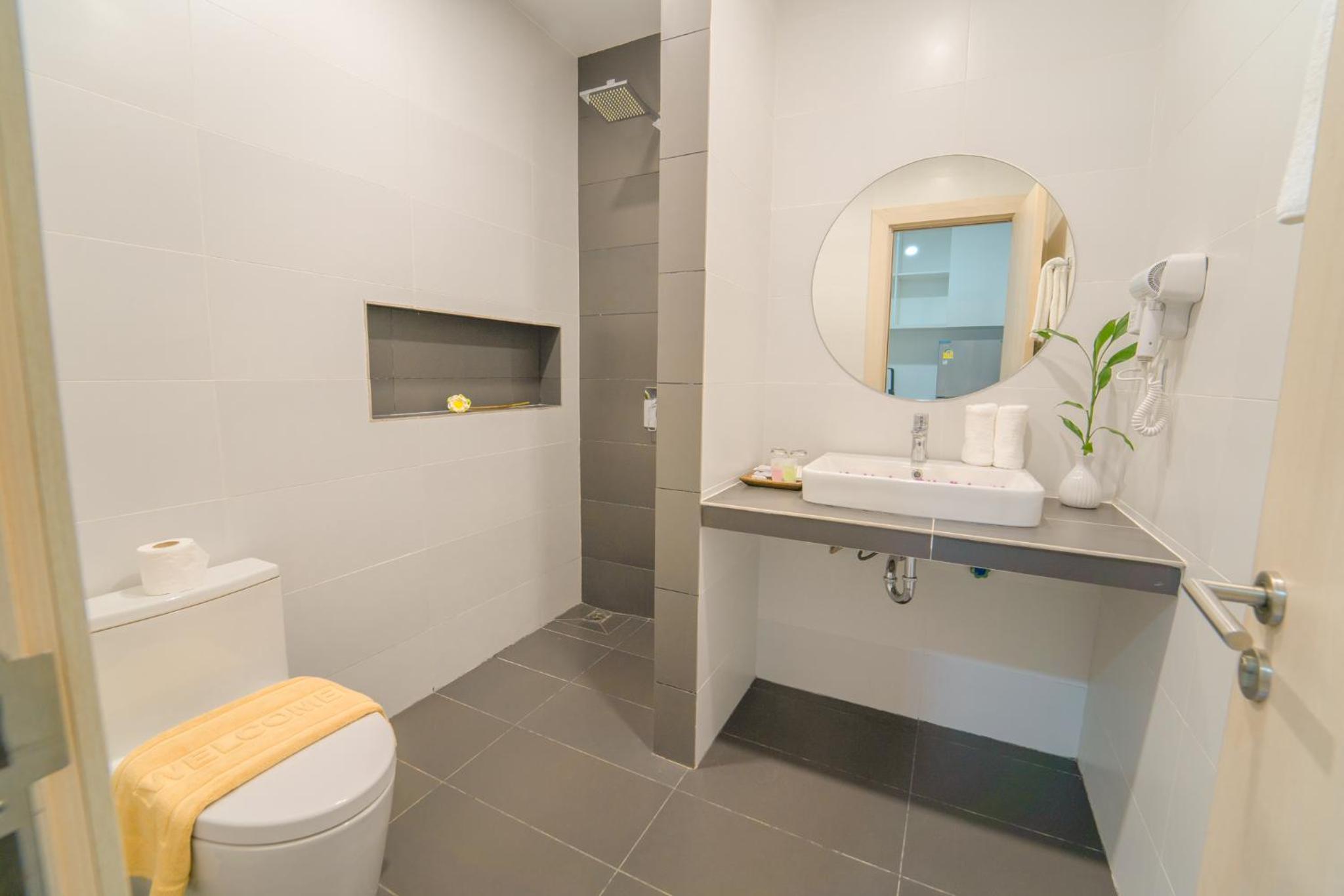 Deluxe Double Room - Photo 10