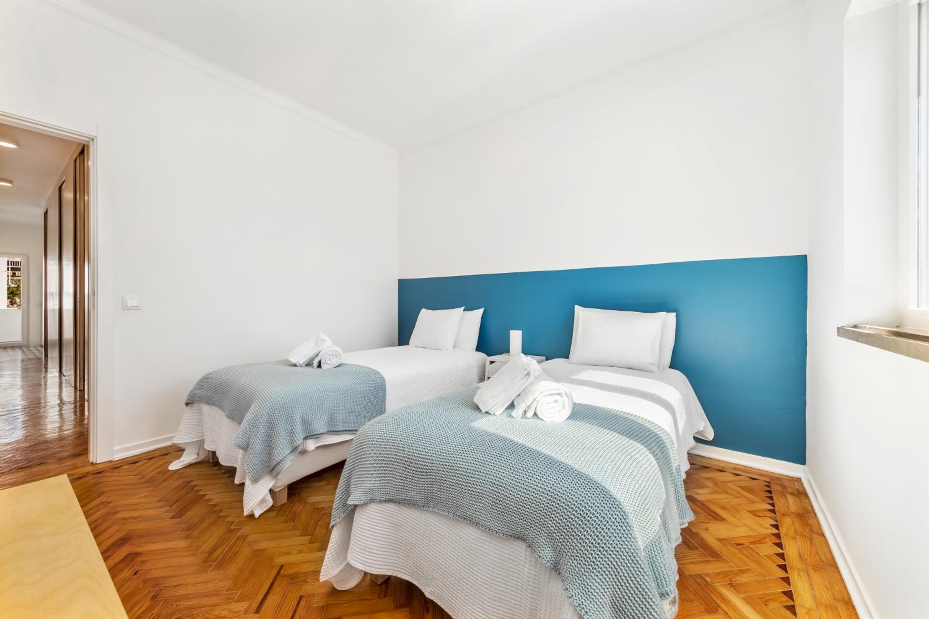Three-Bedroom Apartment - Photo 20