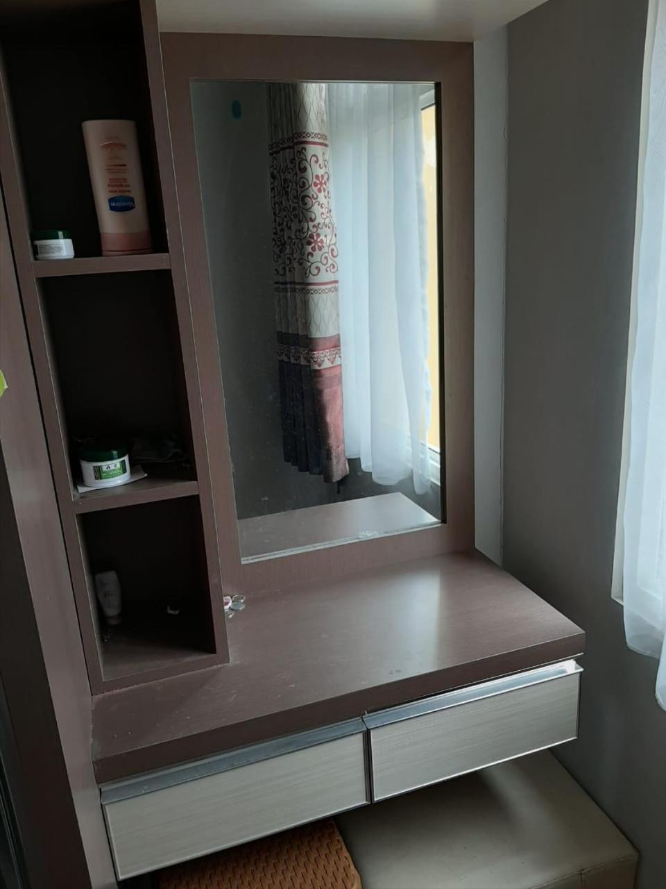 One-Bedroom Apartment - Photo 11