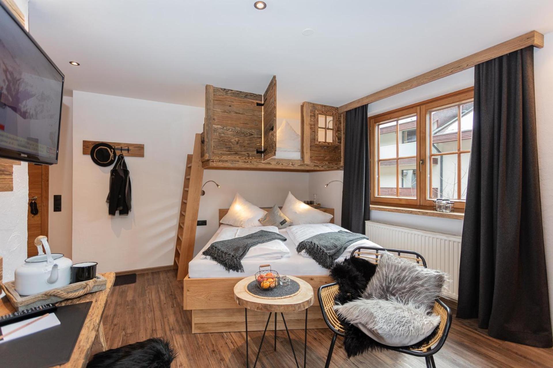 Triple Room with Balcony photo 3