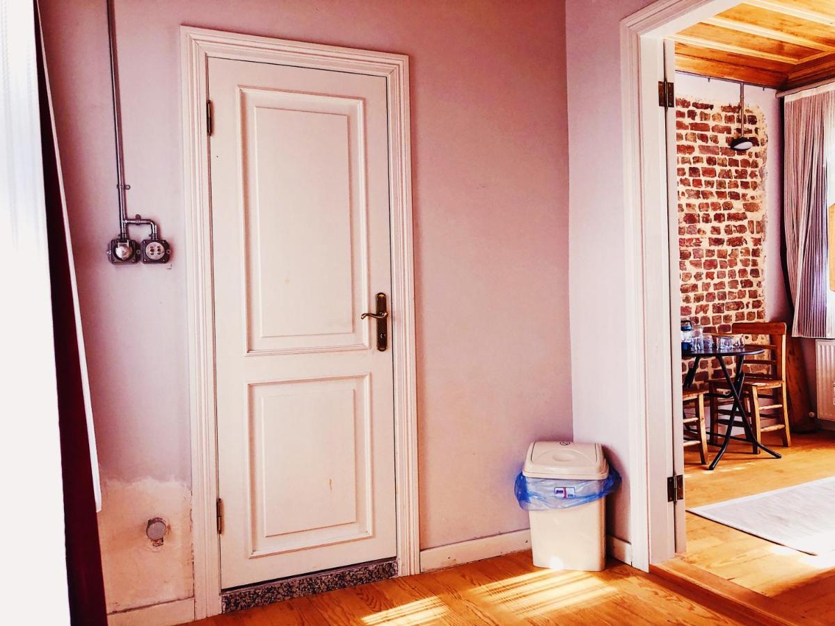 Studio Apartment photo 2