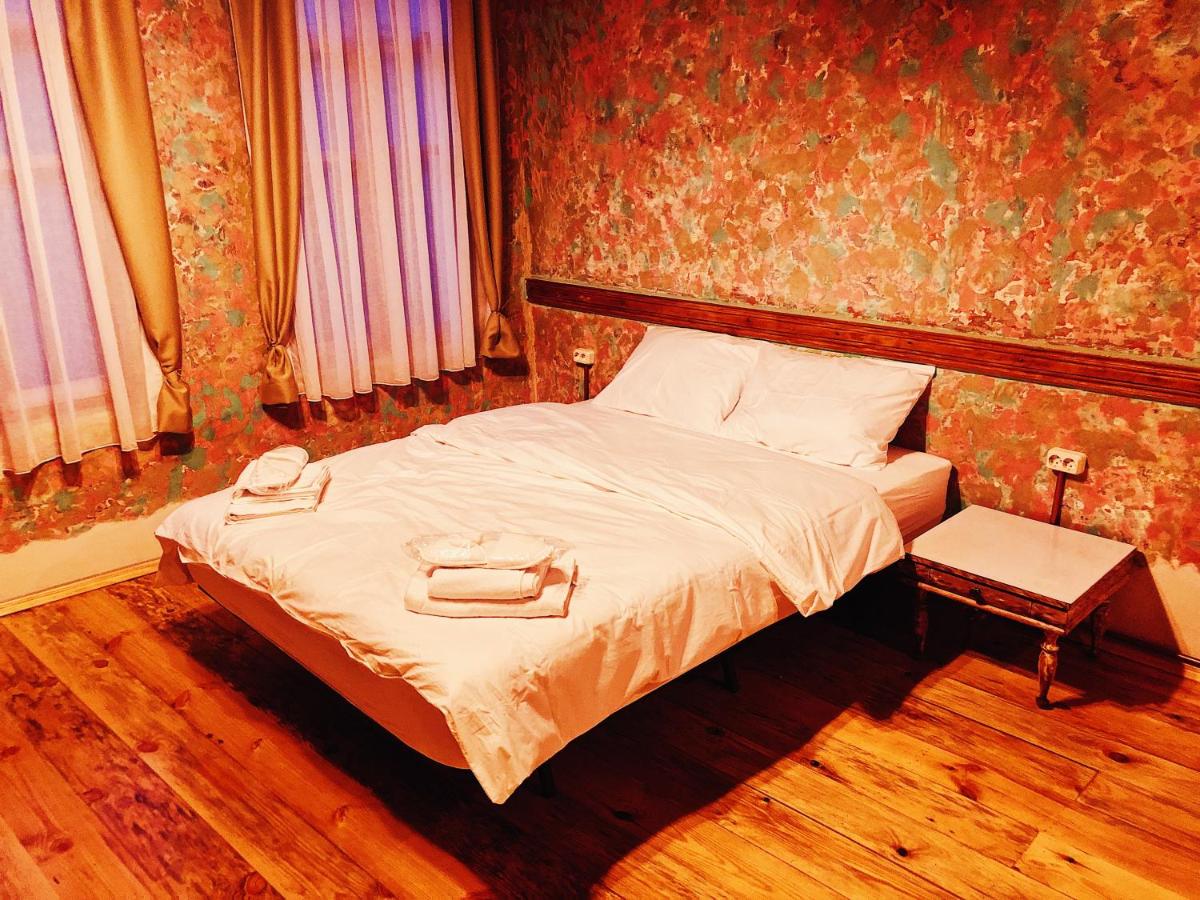 Studio Apartment photo 1