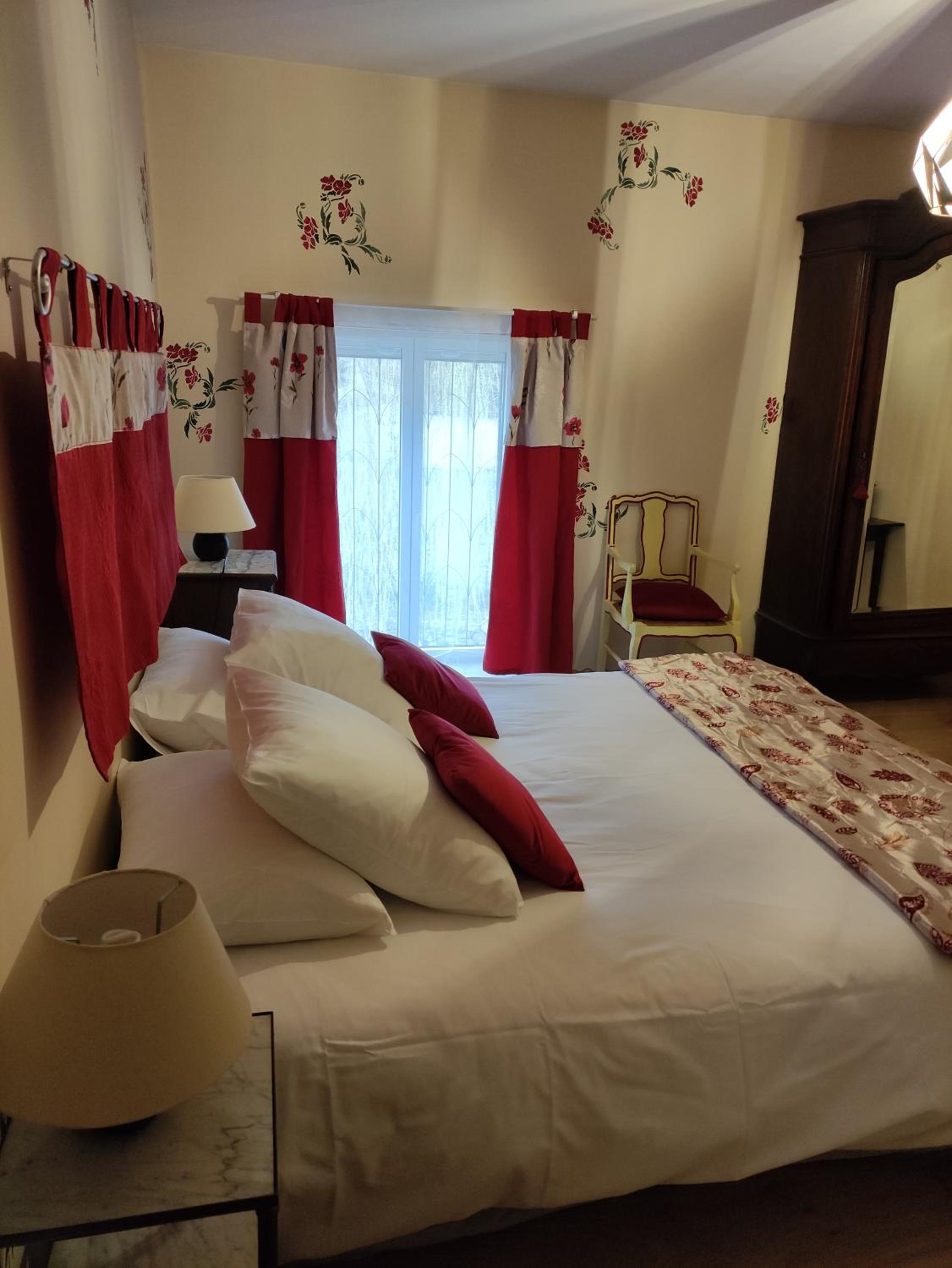 Double Room with Private Bathroom photo 1