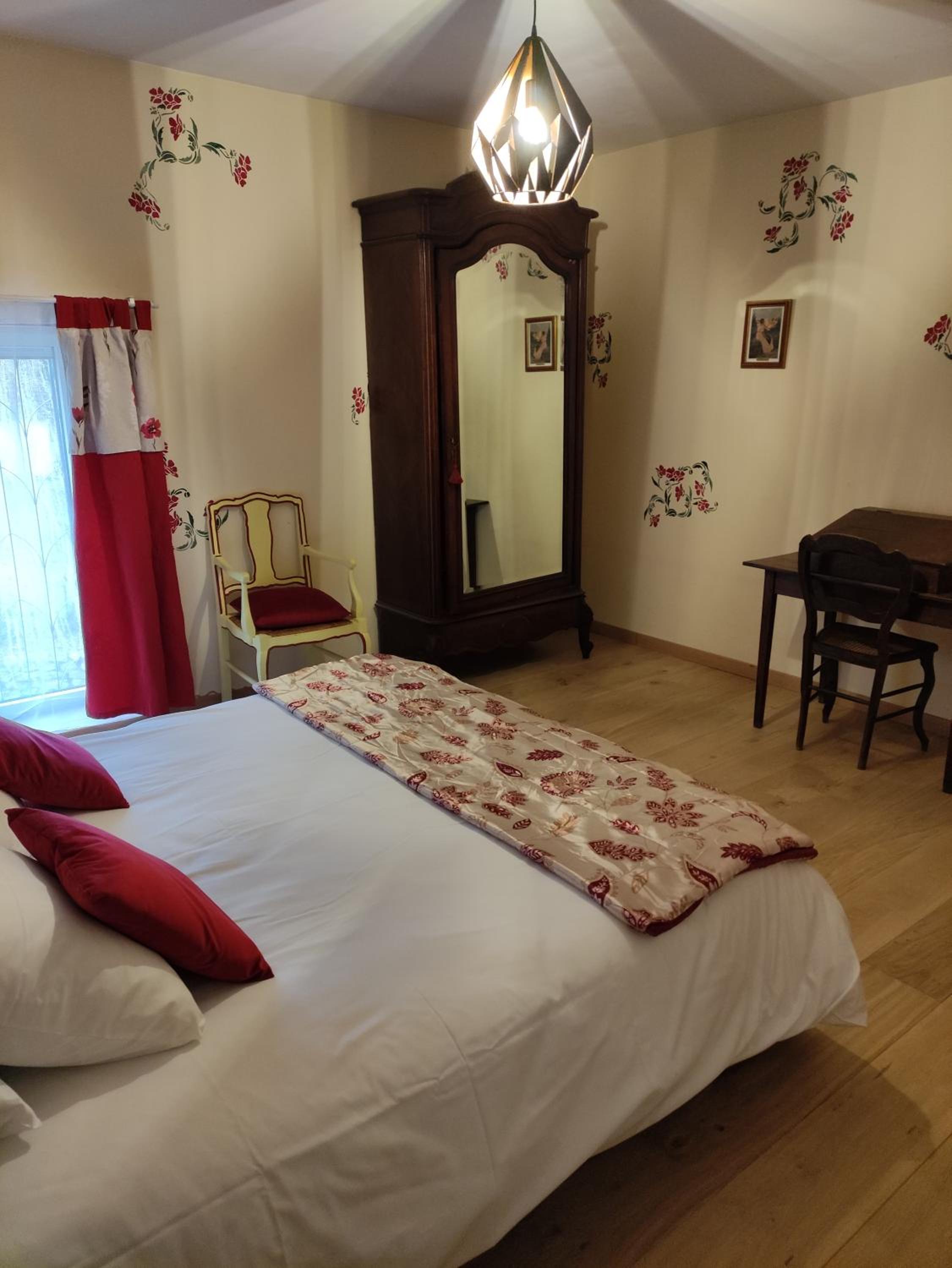 Double Room with Private Bathroom photo 2