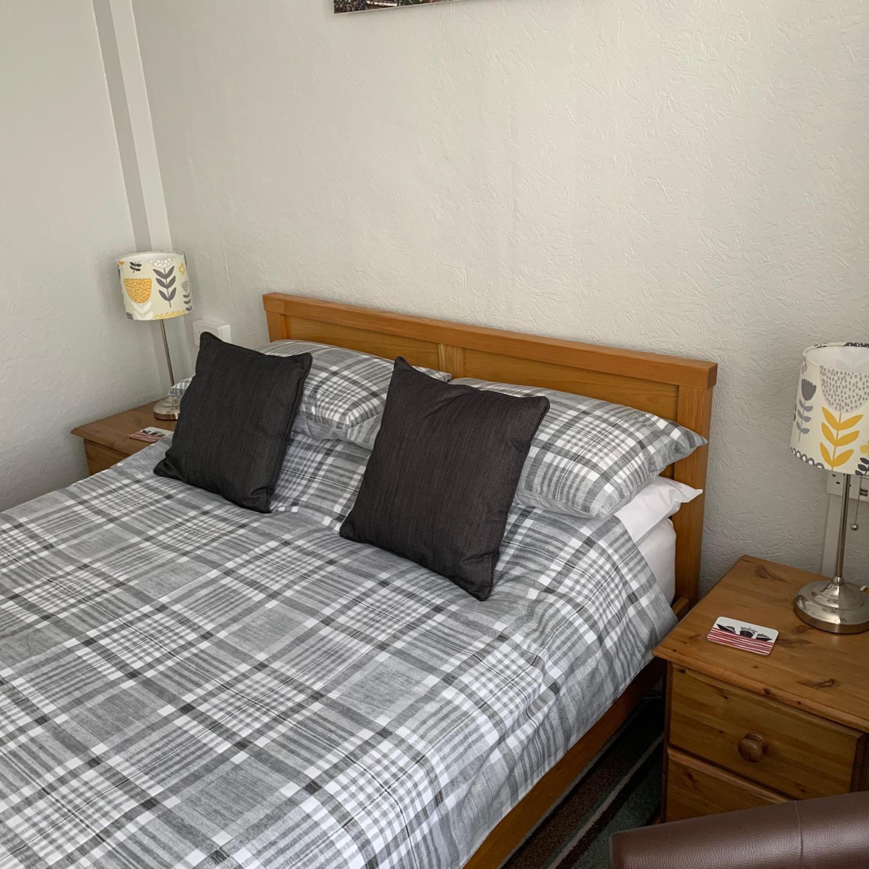 Double Room - Photo 18
