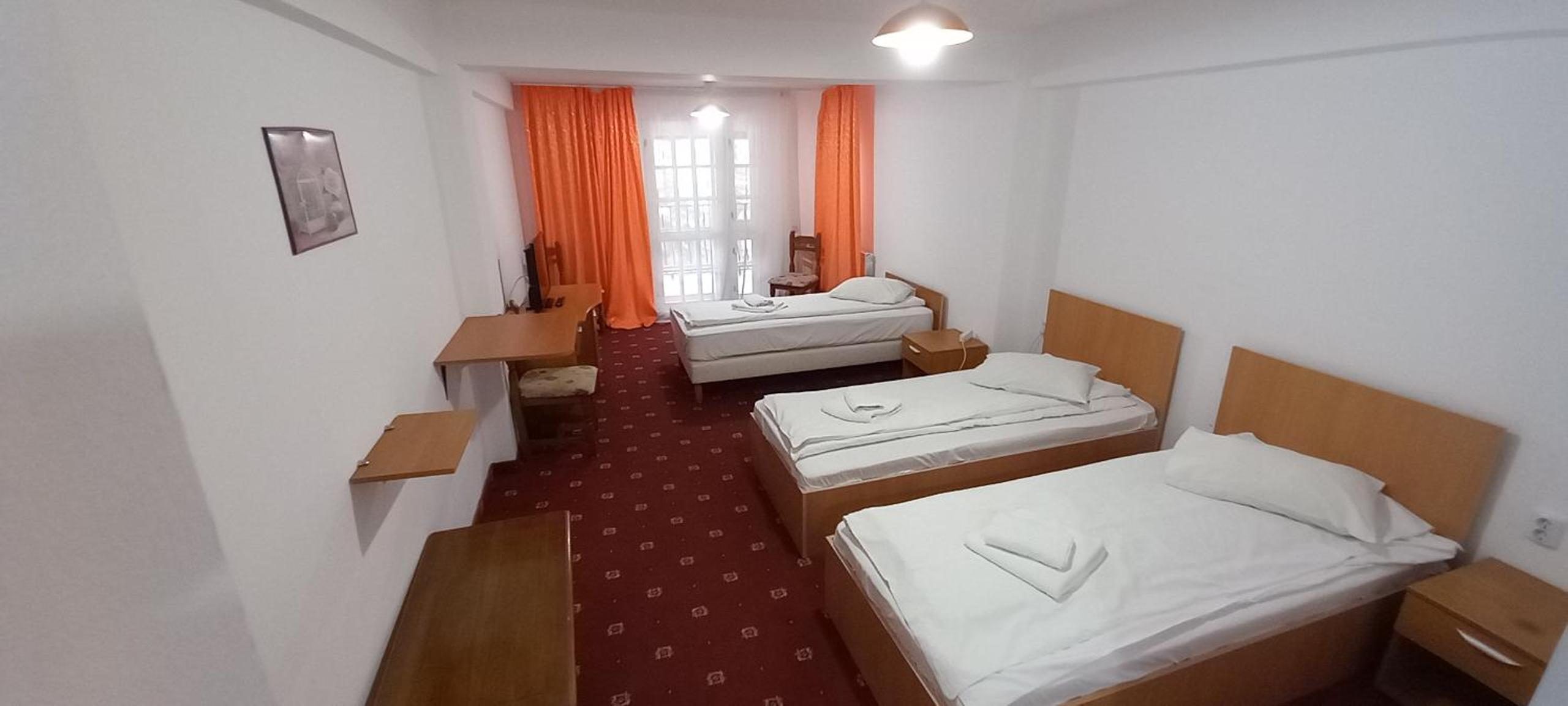 Standard Triple Room photo 1