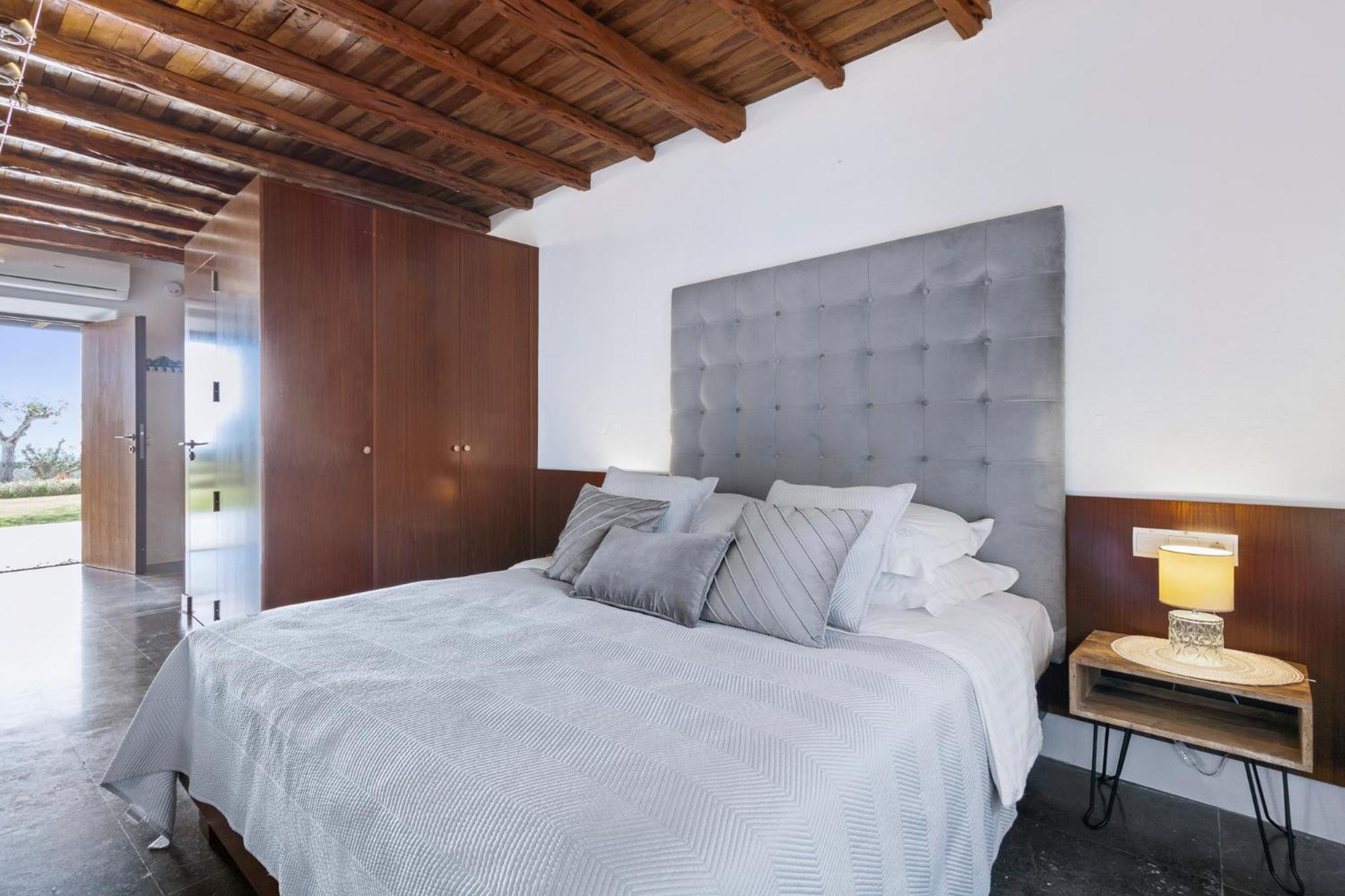 Double Room - Photo 10