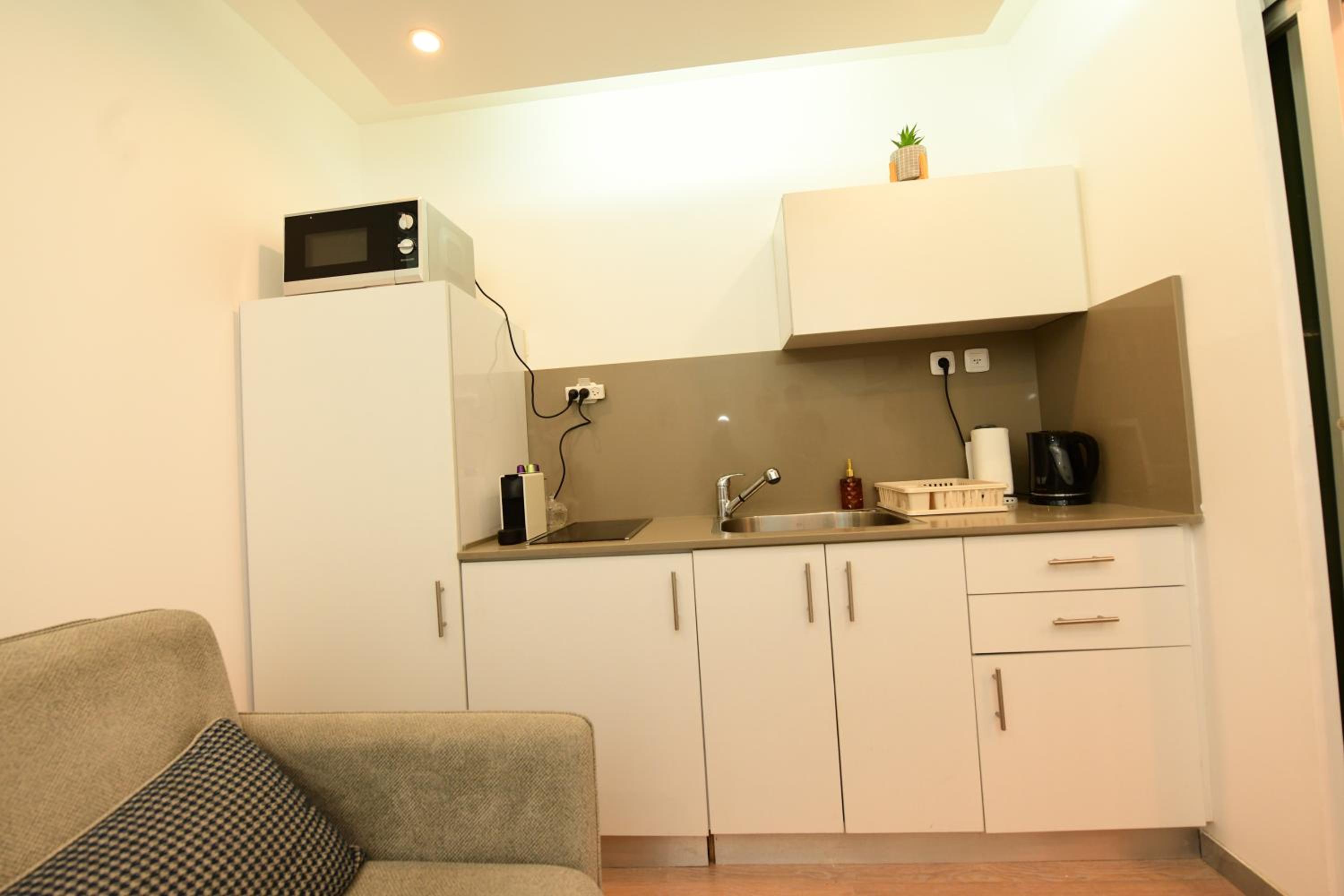 One-Bedroom Apartment - Photo 13