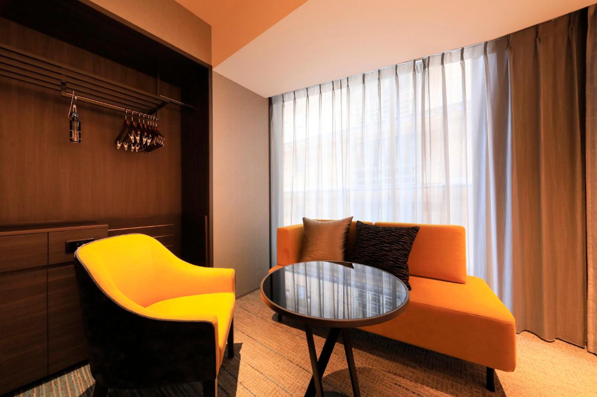 Comfort Triple Room with Extra Bed - Non-Smoking ( 4 adult ) - Photo 1