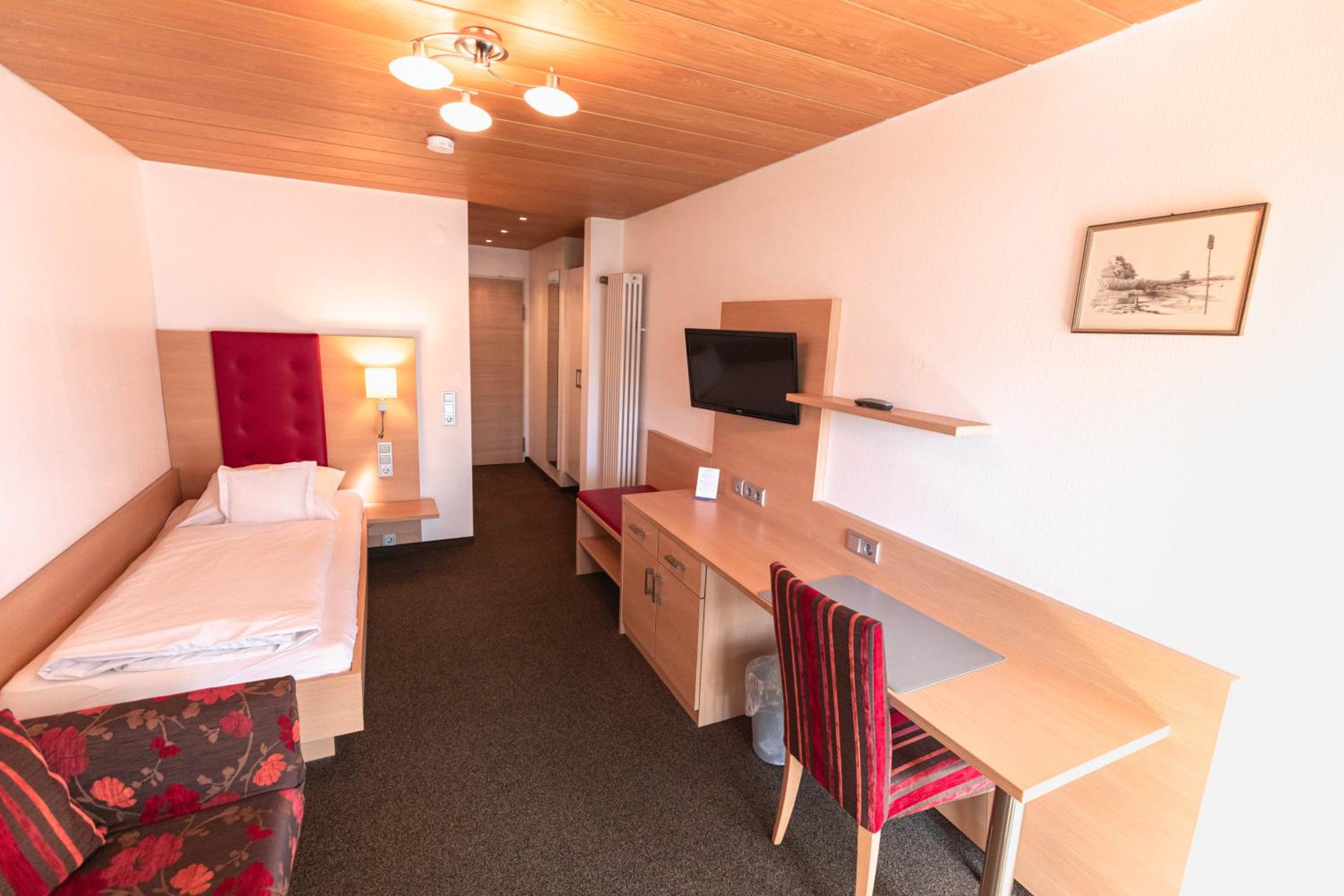 Budget Twin Room photo 1