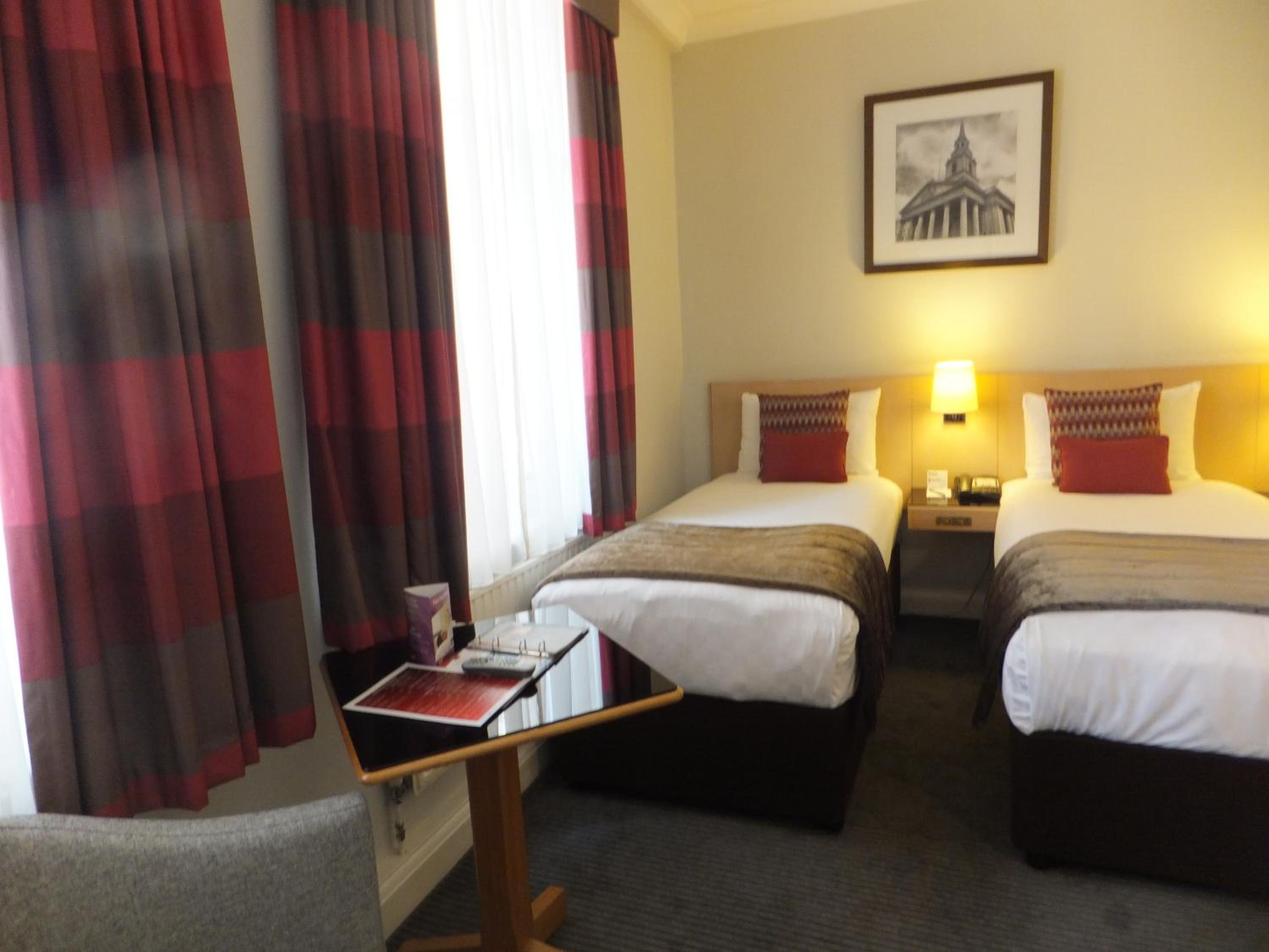 Standard Twin Room photo 1