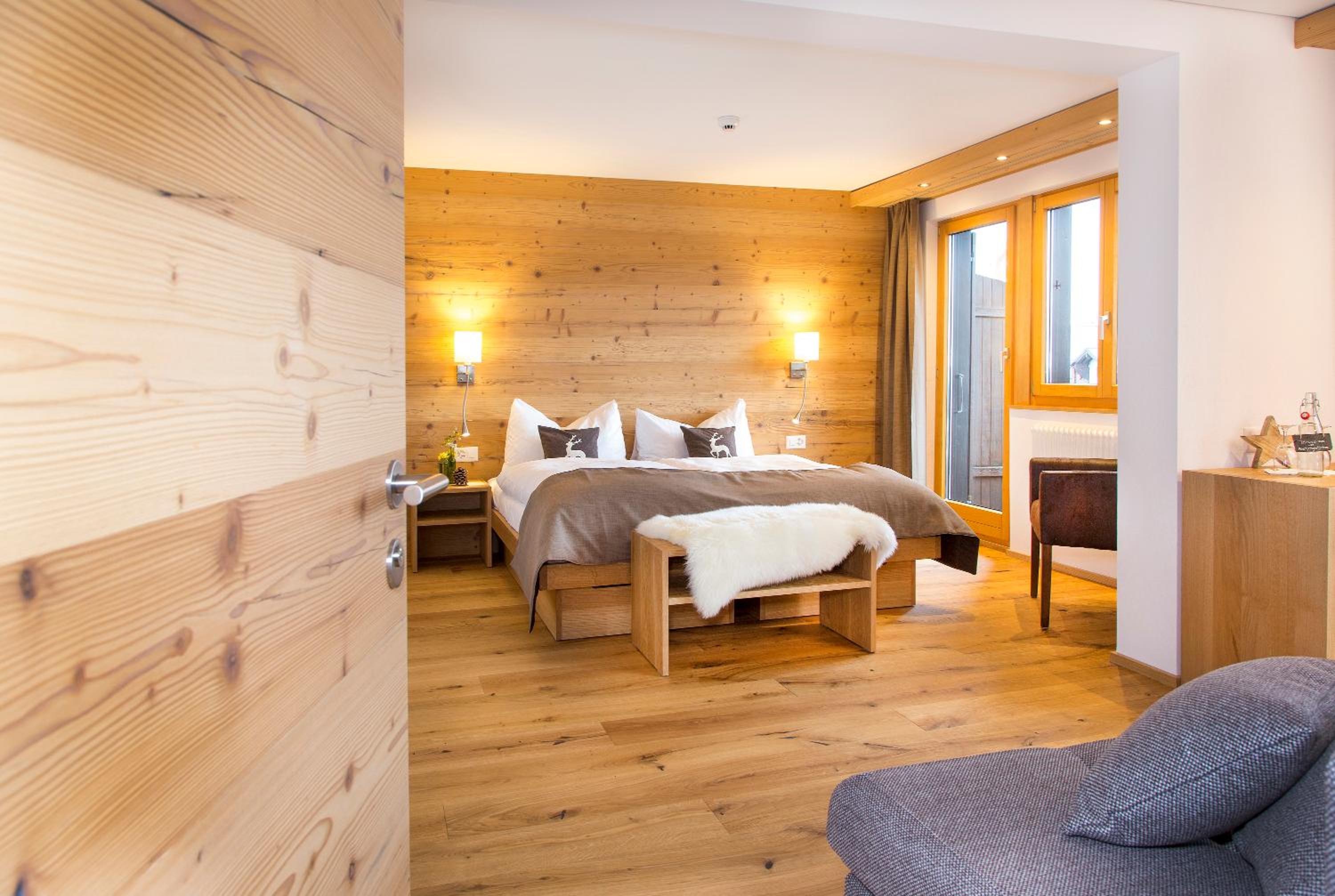 Junior Suite with Balcony and Matterhorn View