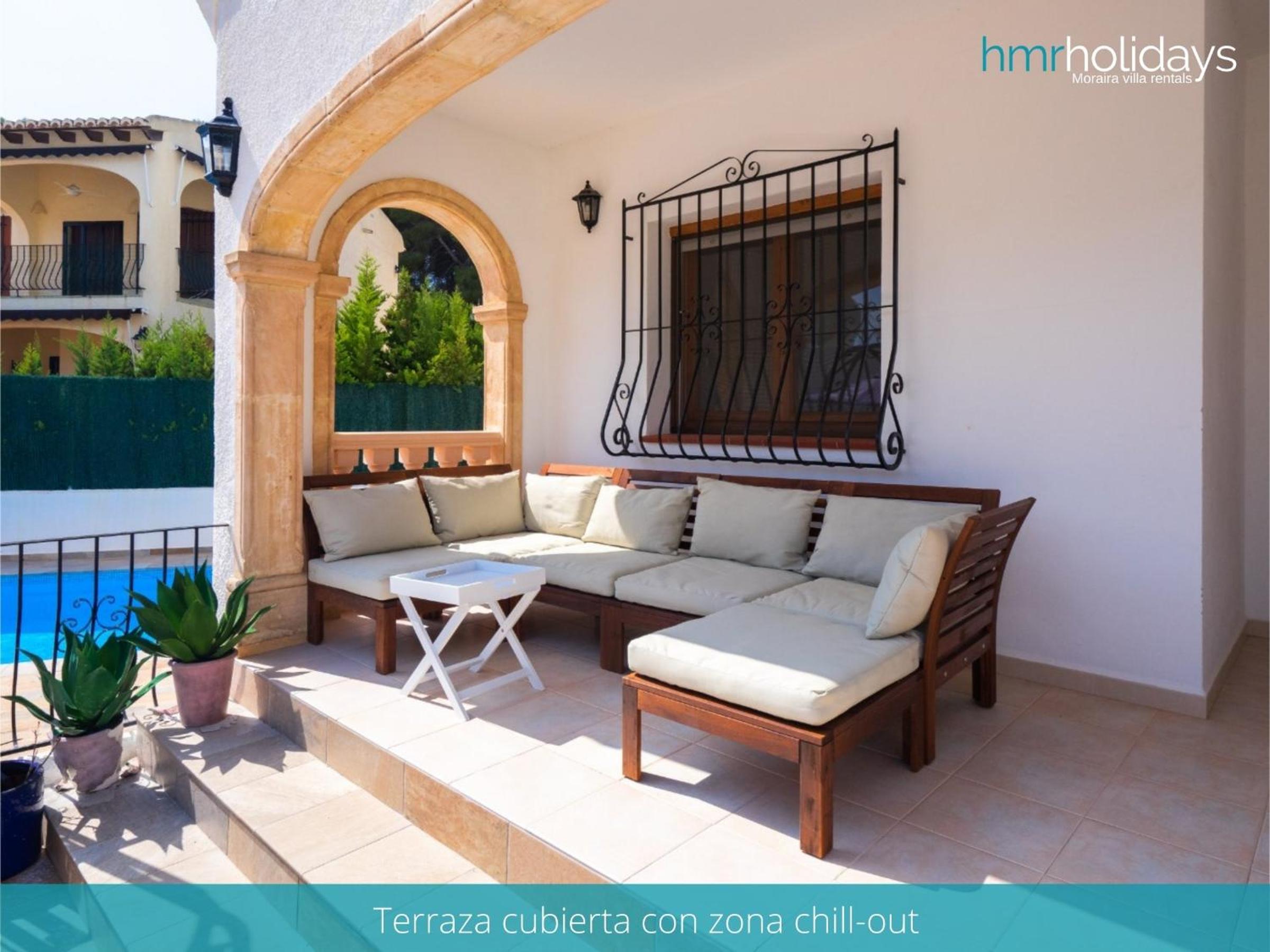Villa photo 2