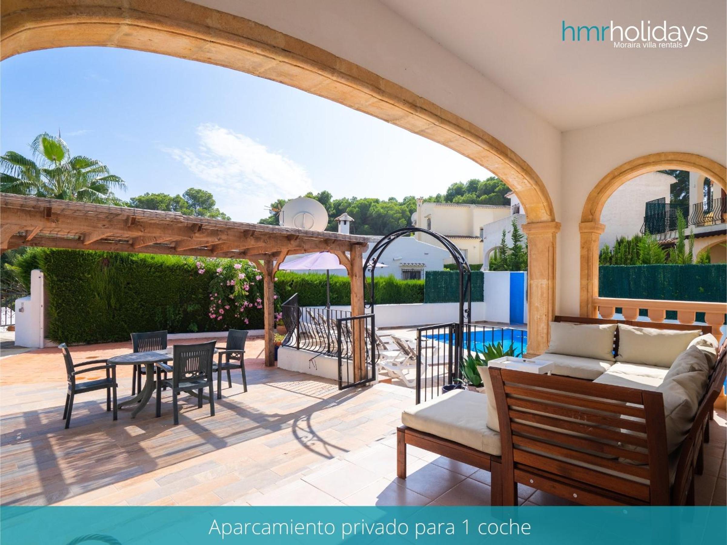 Villa photo 3