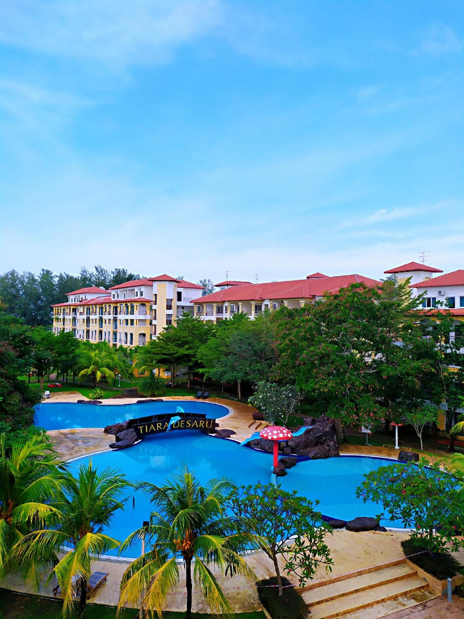 Two-Bedroom Apartment with Pool View photo 1