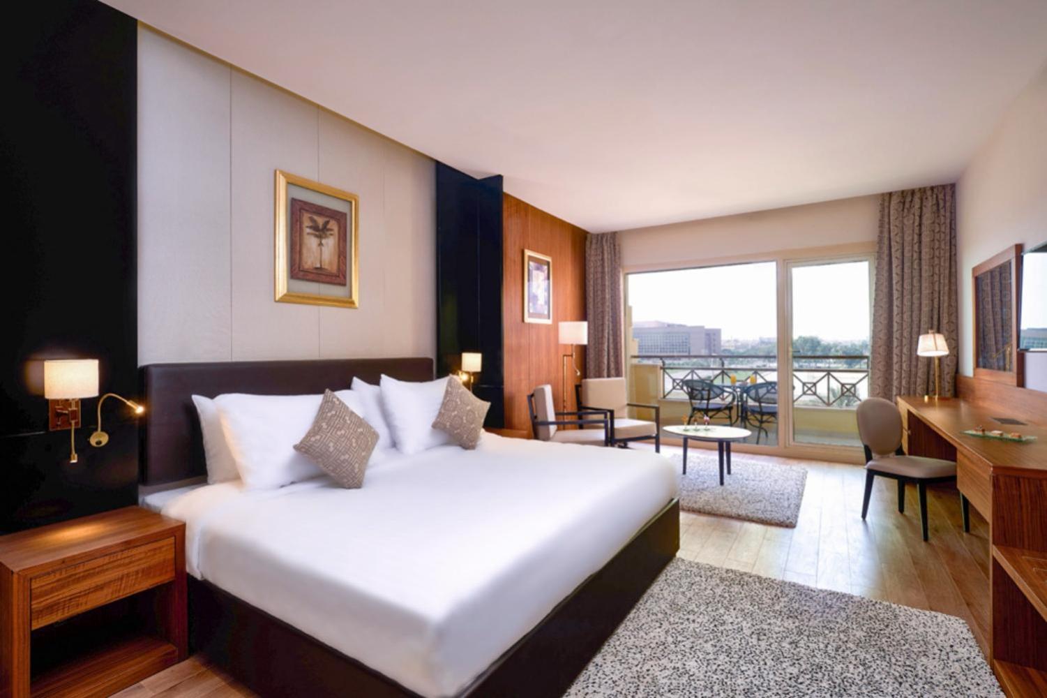 Executive King Room with Pool and Garden View