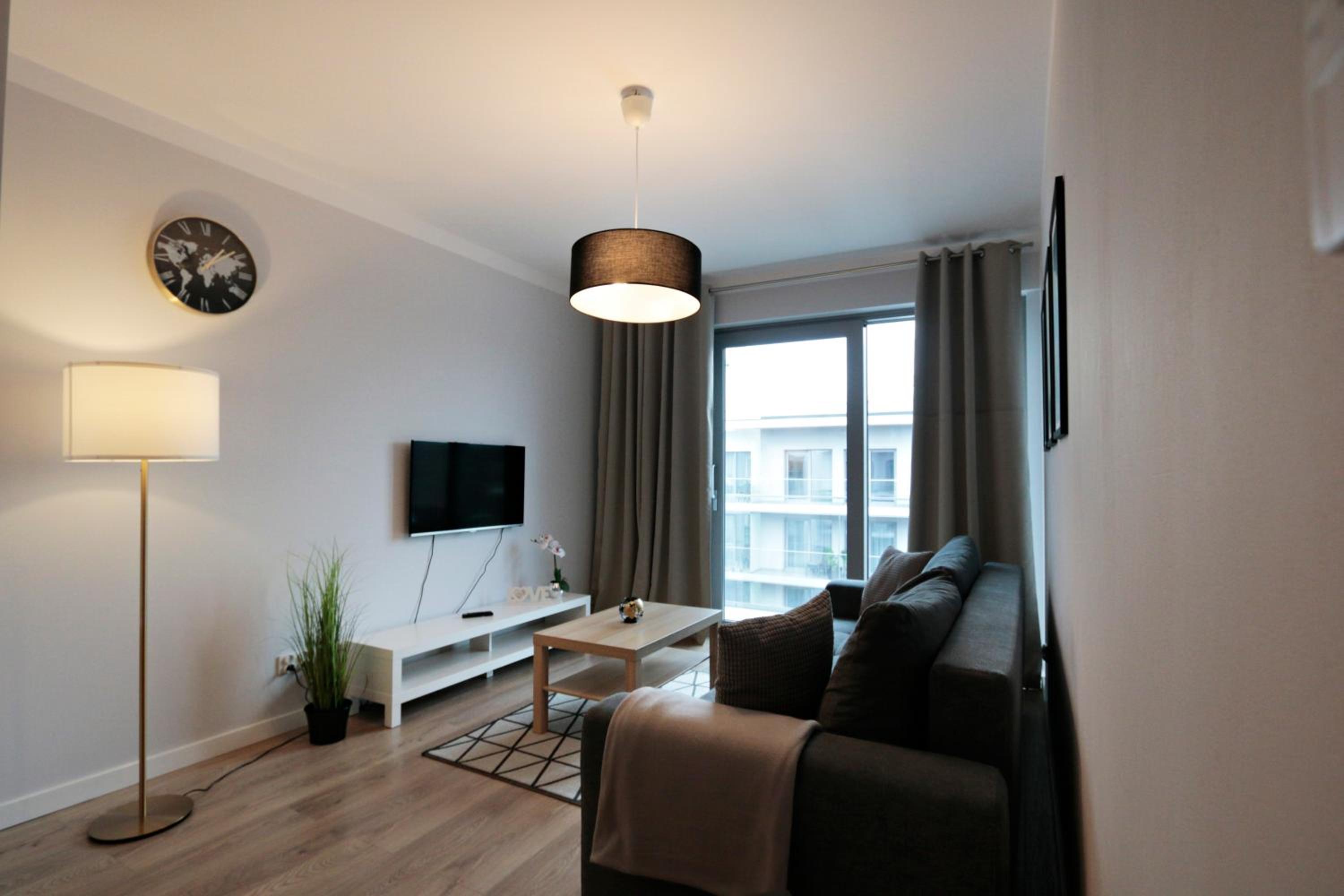 One-Bedroom Apartment photo 2