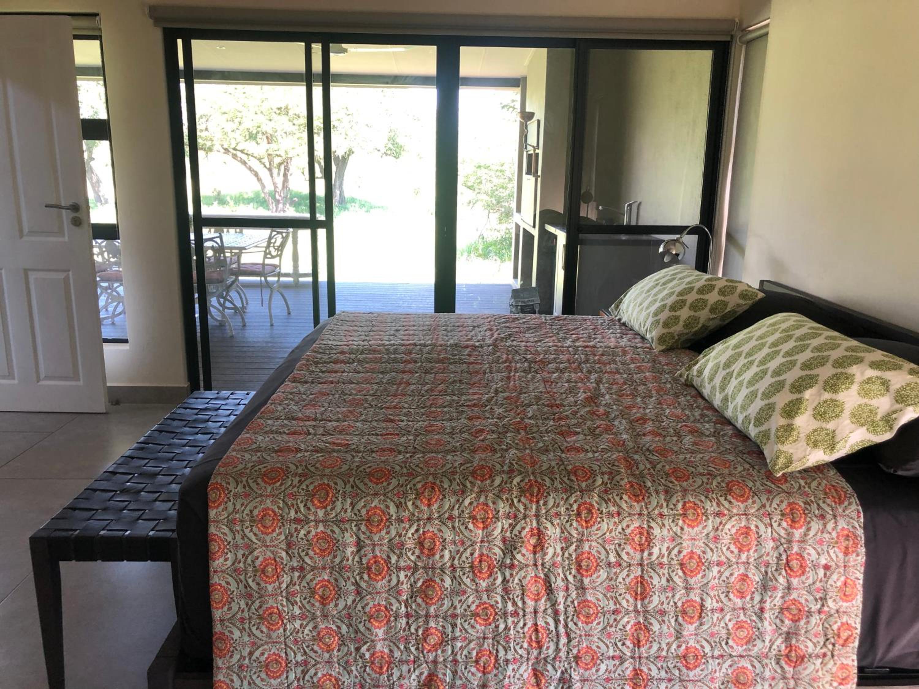 Three-Bedroom House photo 2