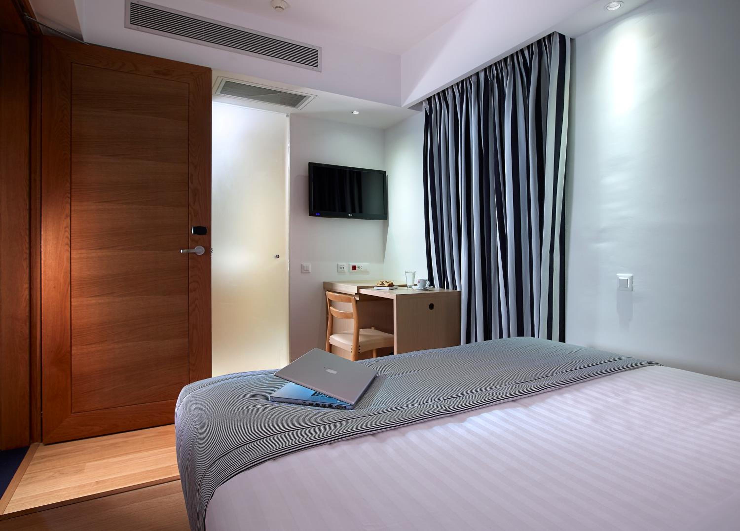 Economy Double Room photo 1