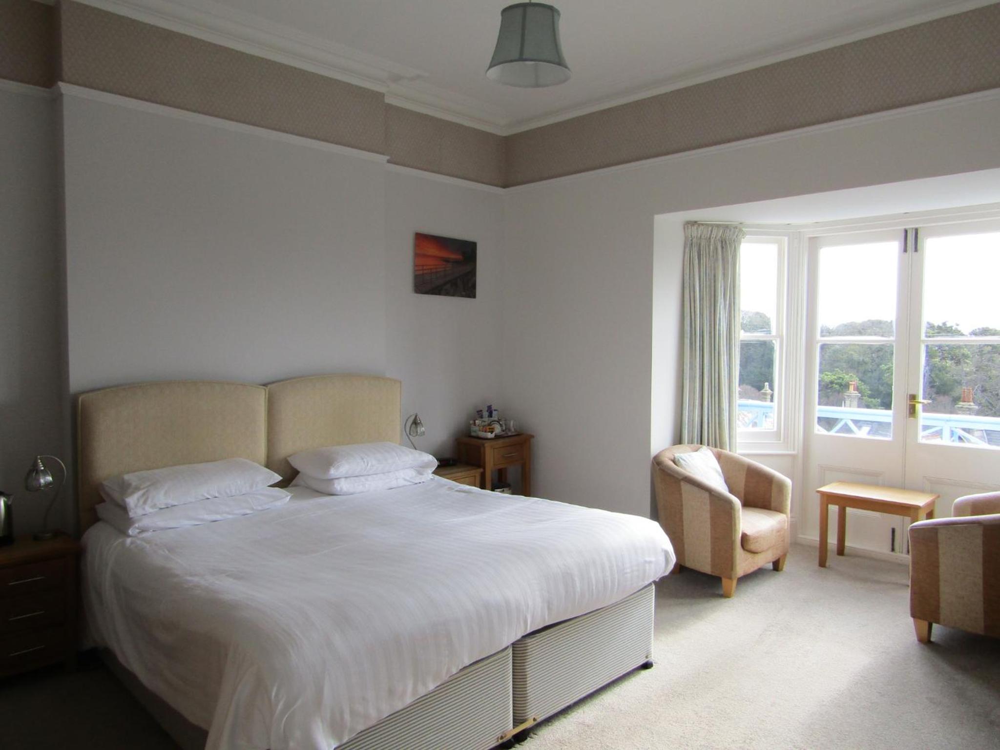 Superior Twin Room photo 3