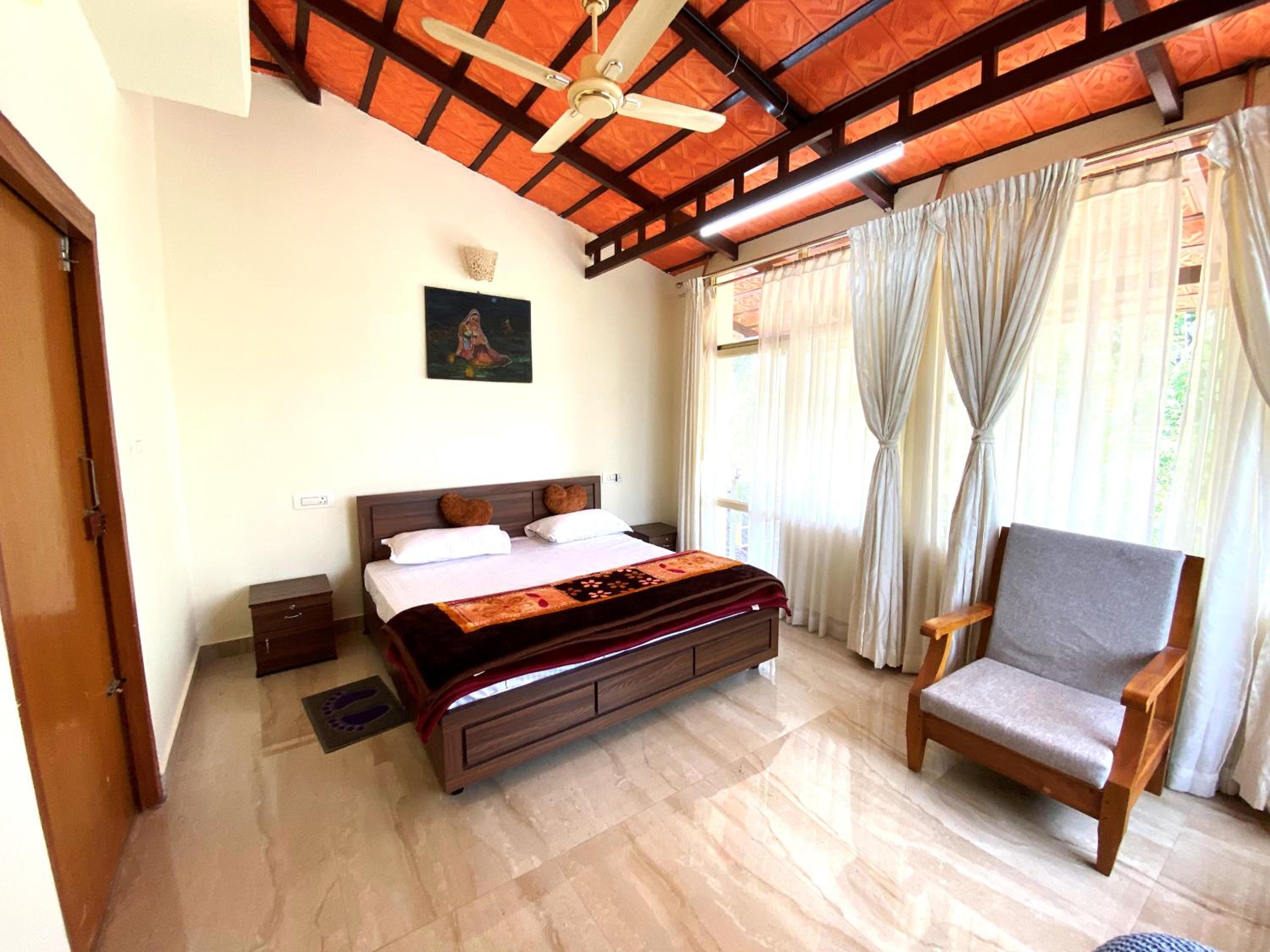 King Room with Lake View photo 1