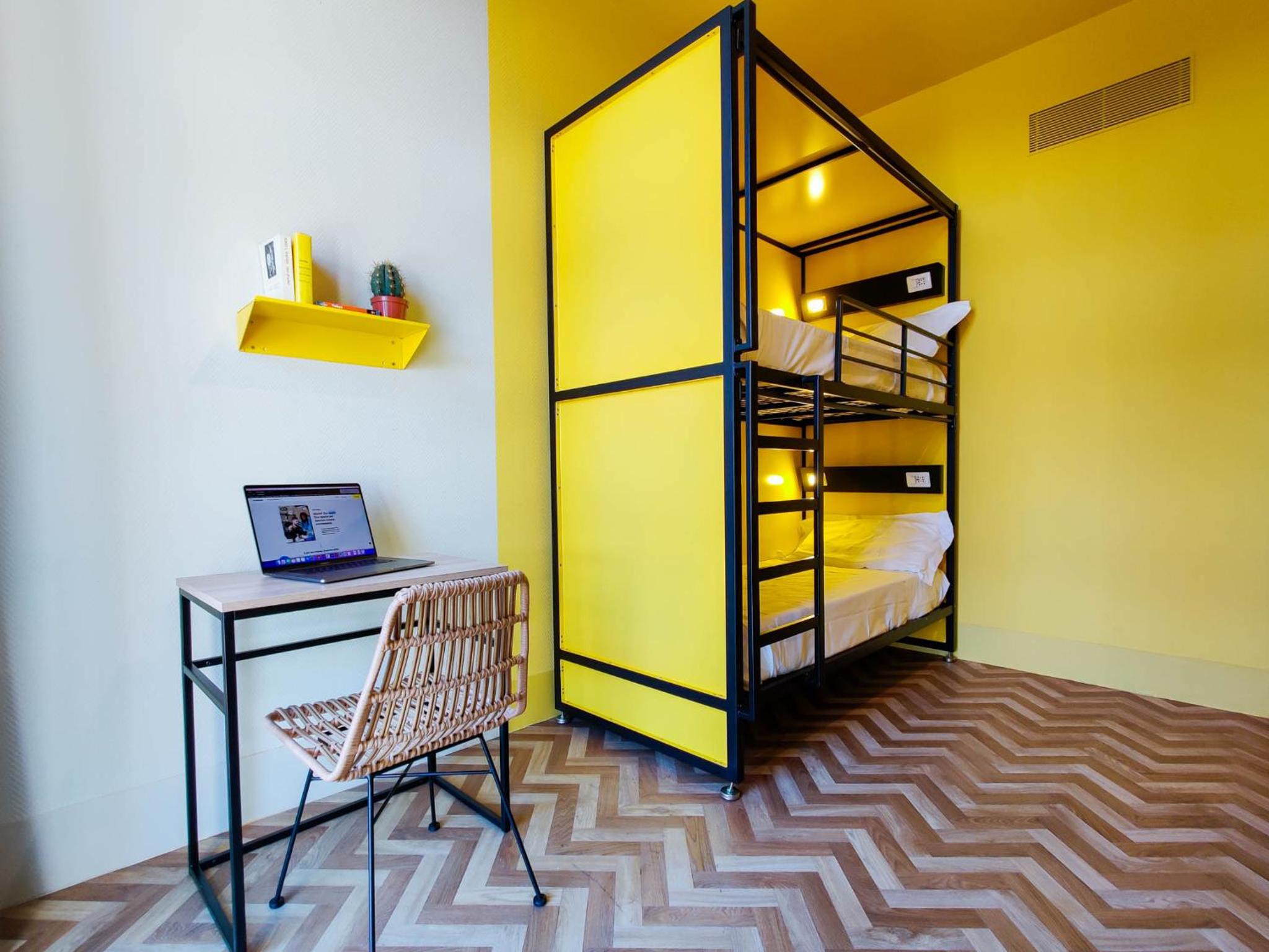 Superior Quadruple Room photo 2