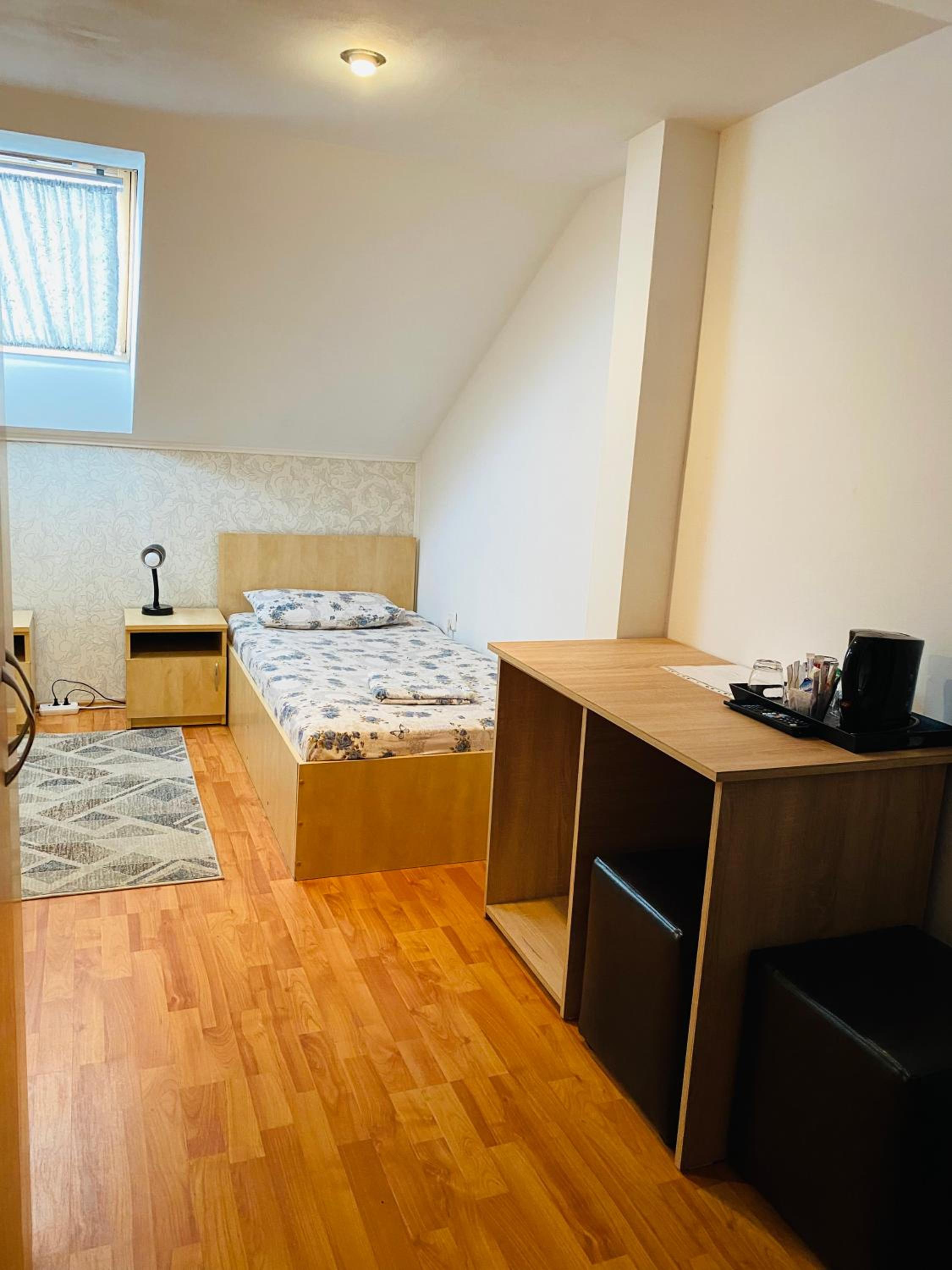 Standard Double Room with Mountain View - Photo 2