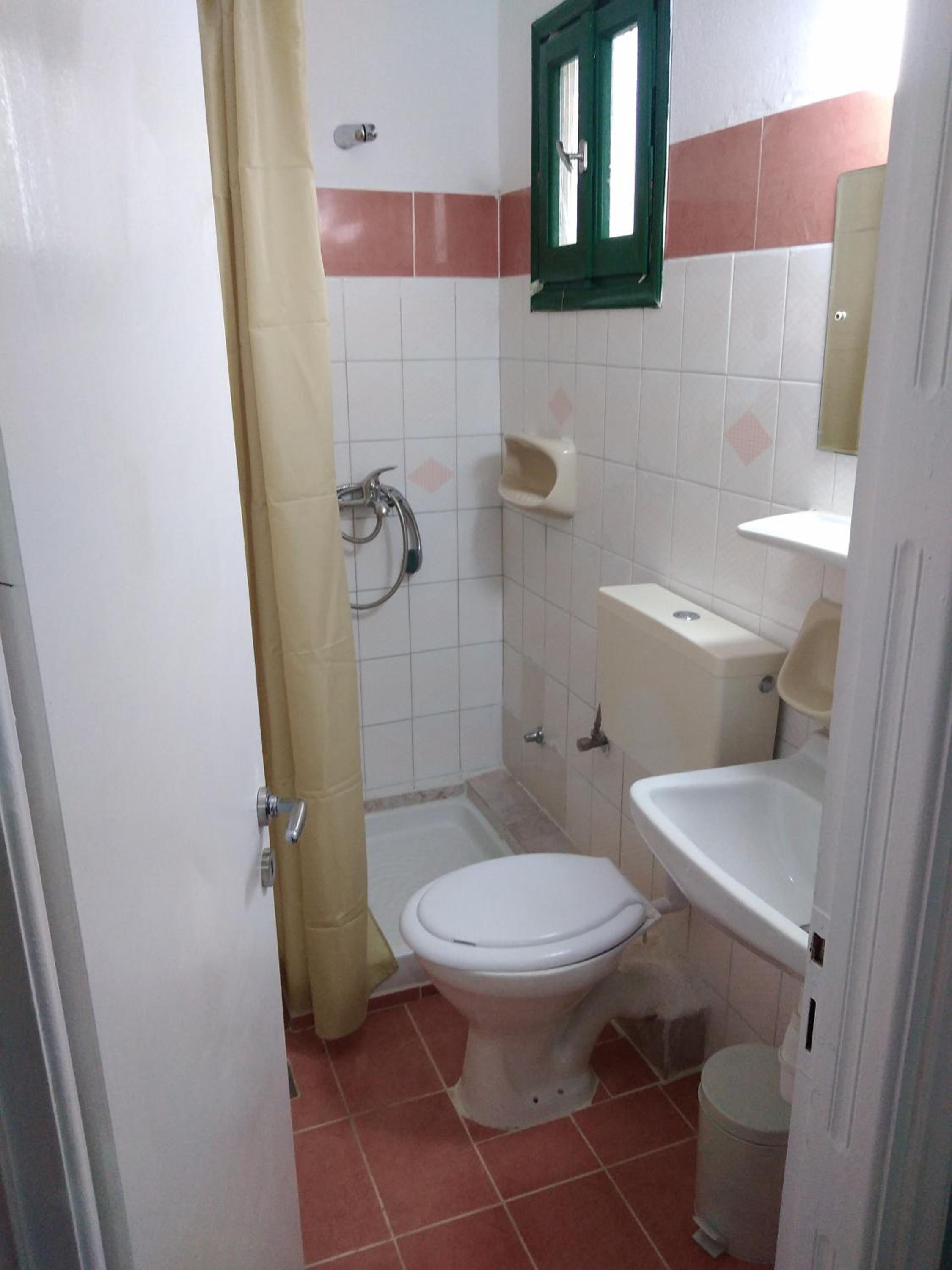 Double Room - Photo 4