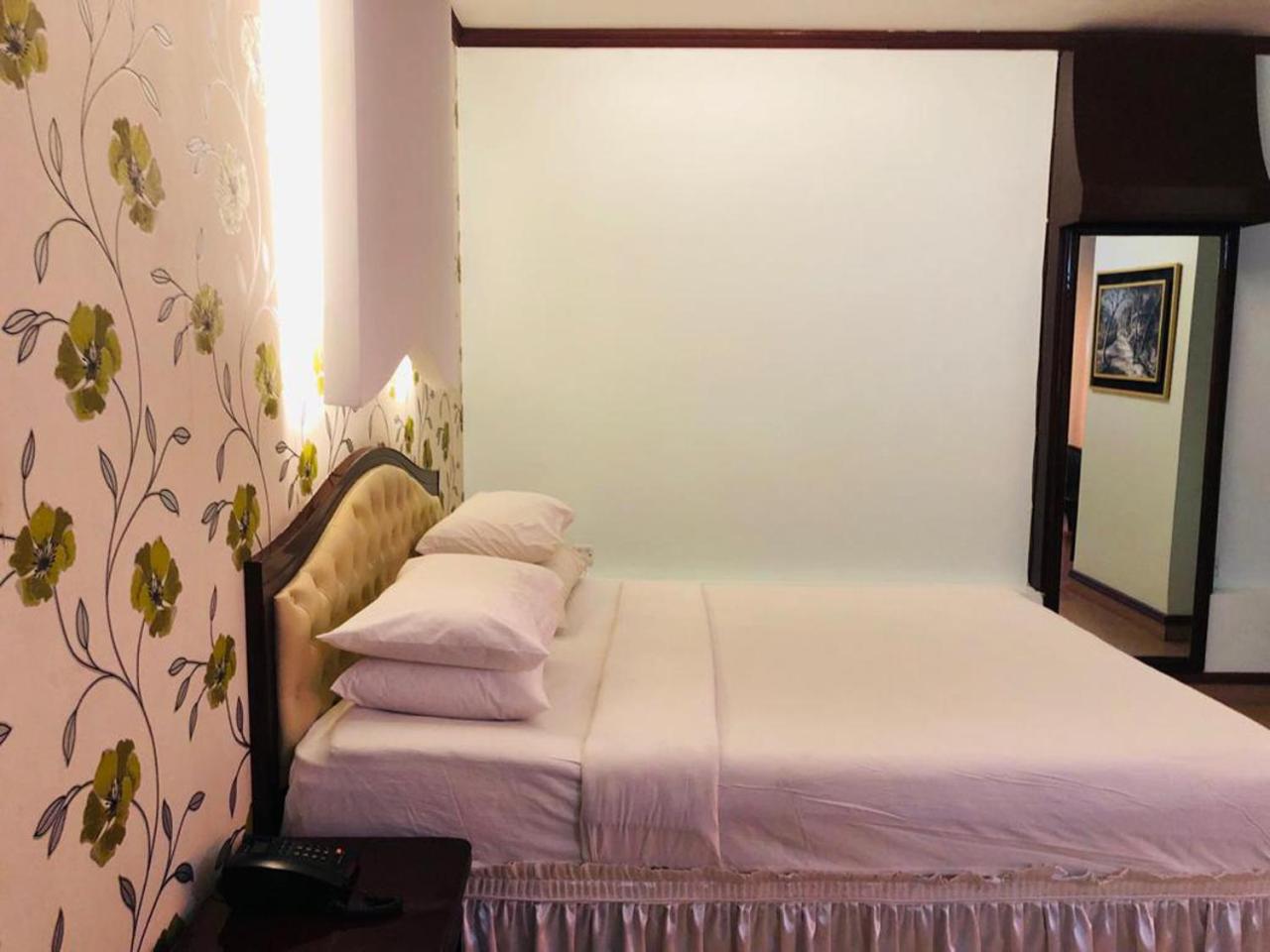Deluxe Single Room
