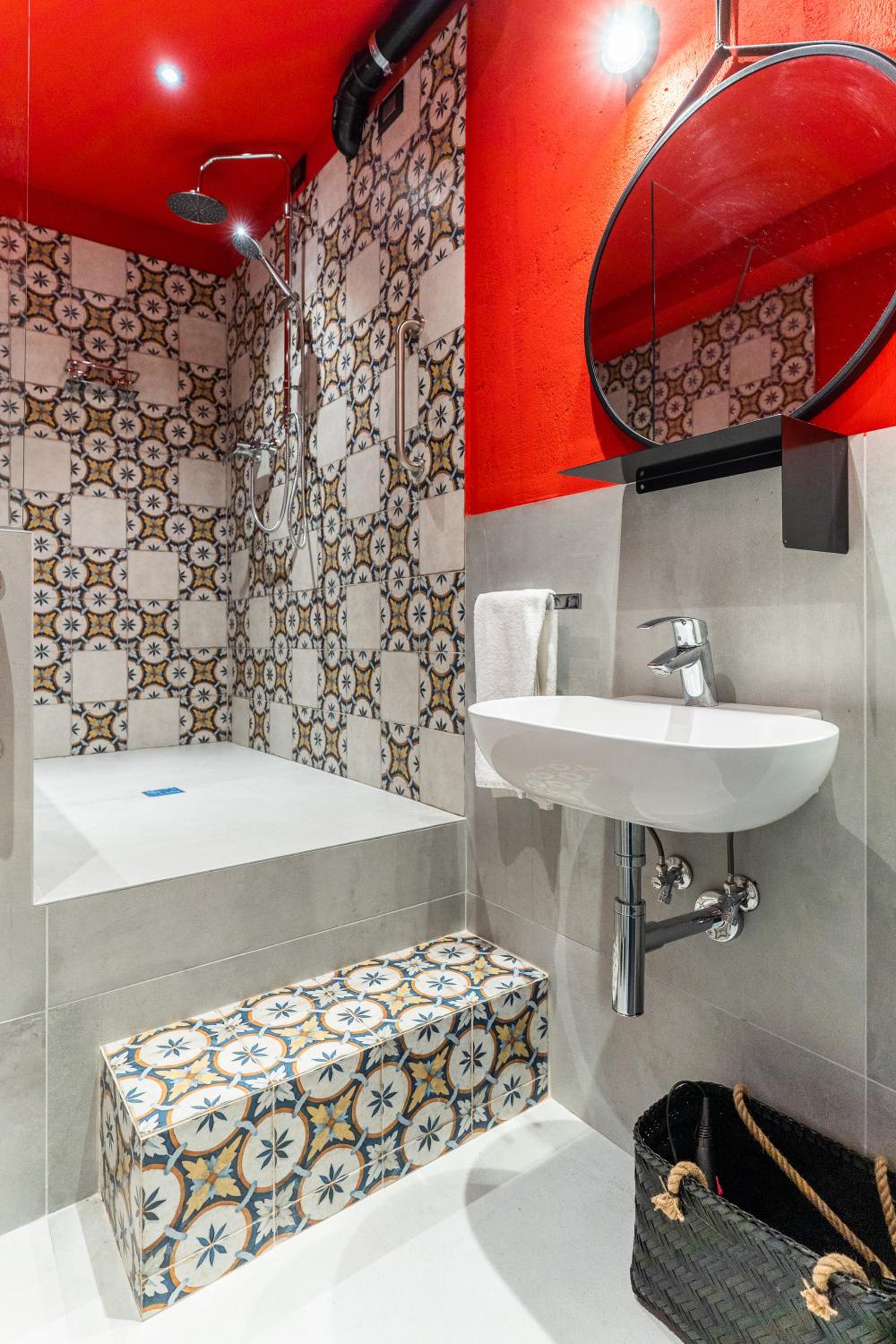 Double or Twin Room - Photo 15