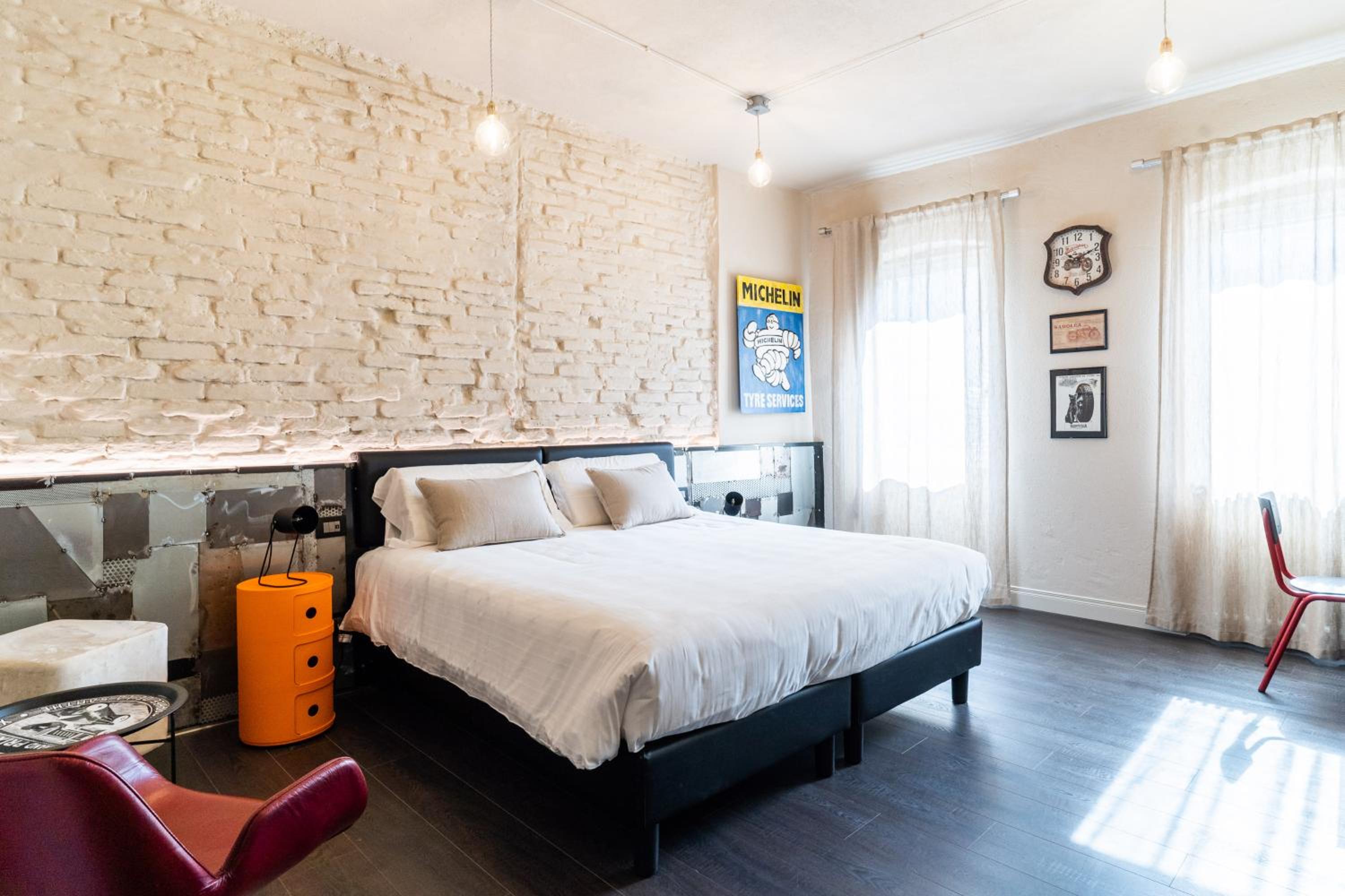 Double or Twin Room - Photo 16