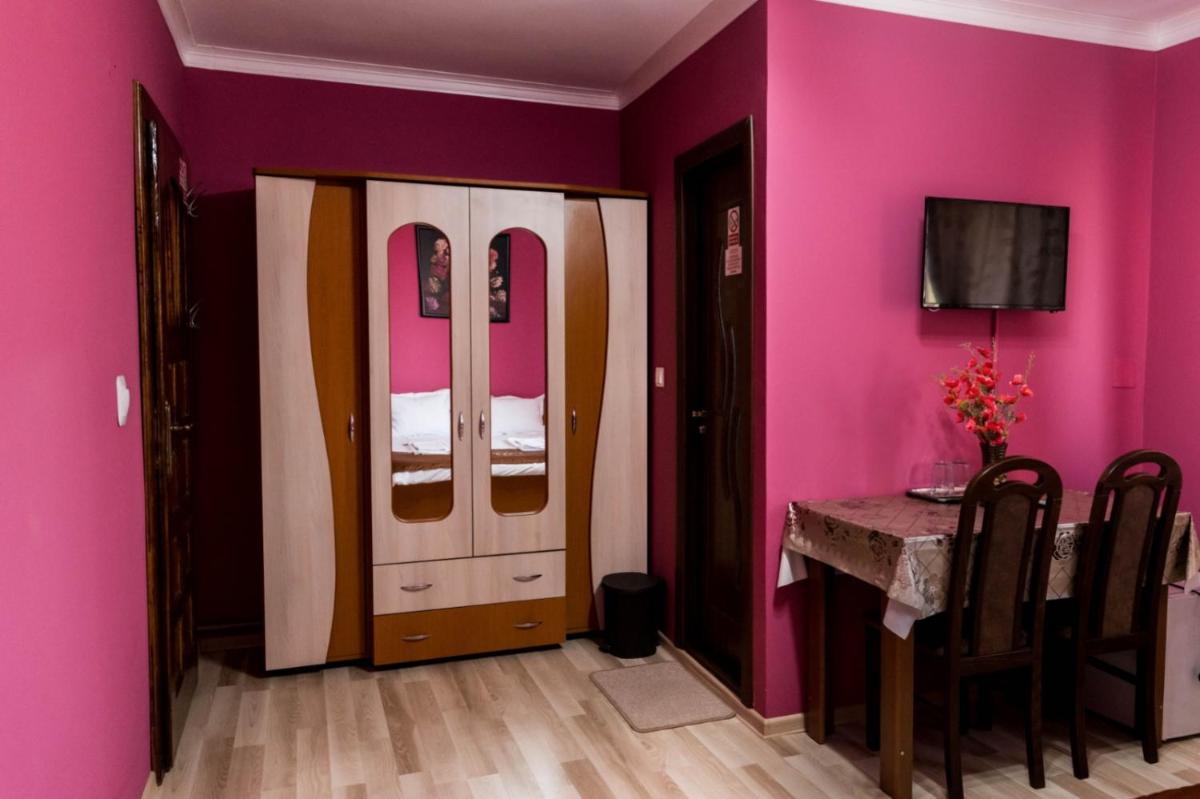 Deluxe Double Room with Balcony photo 2