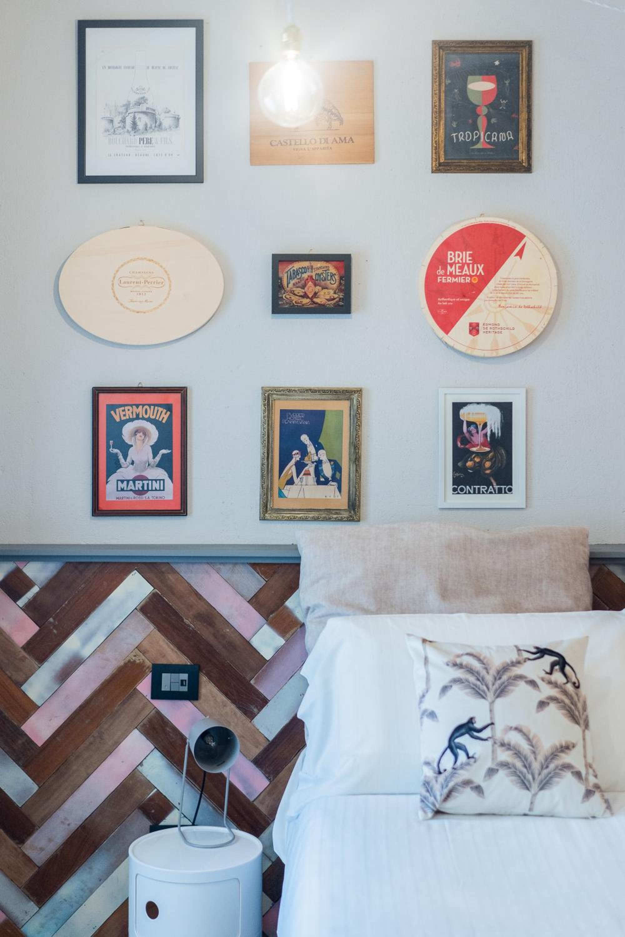 Deluxe Suite - Photo 16