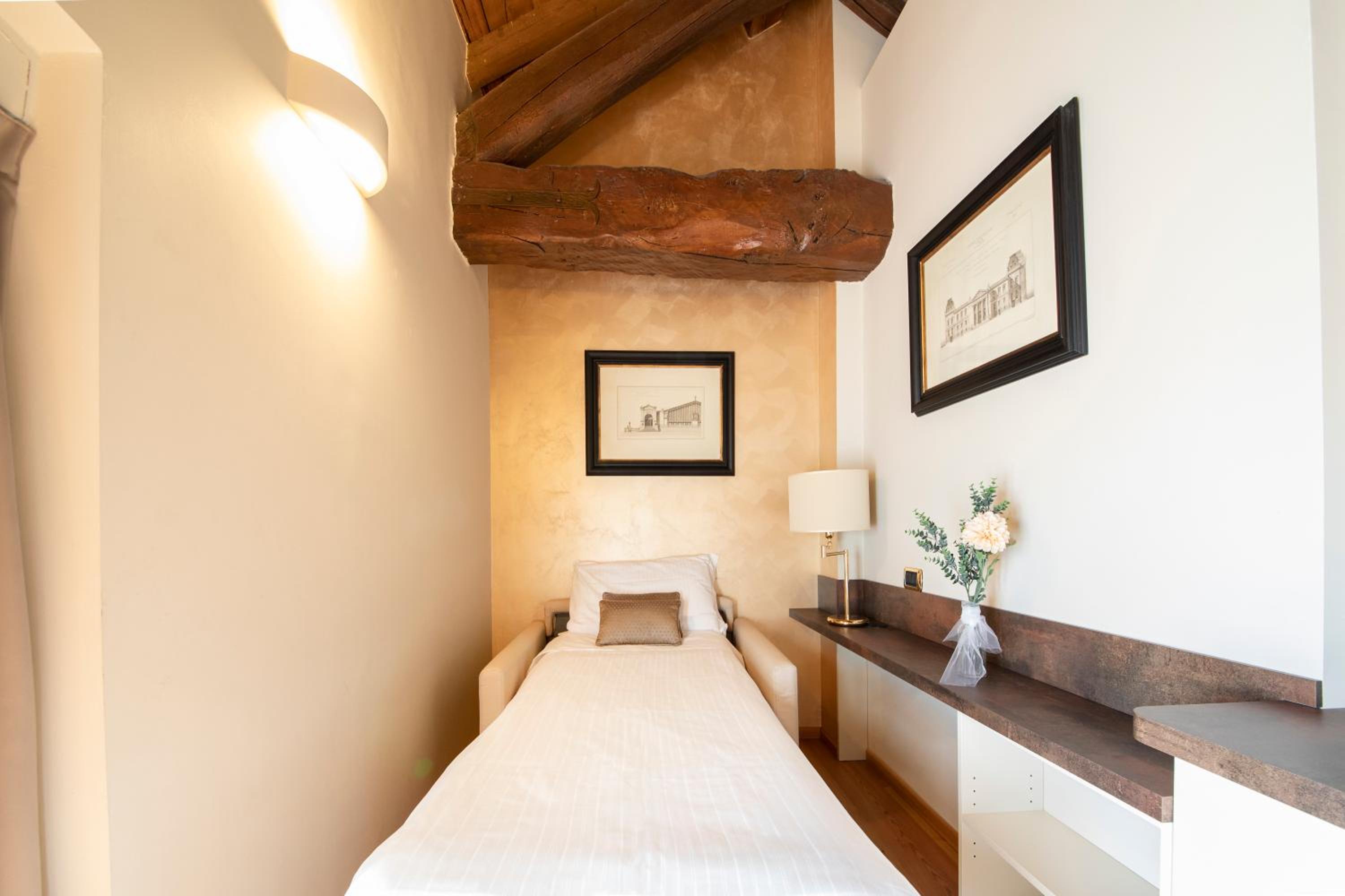 Triple Room - Photo 2