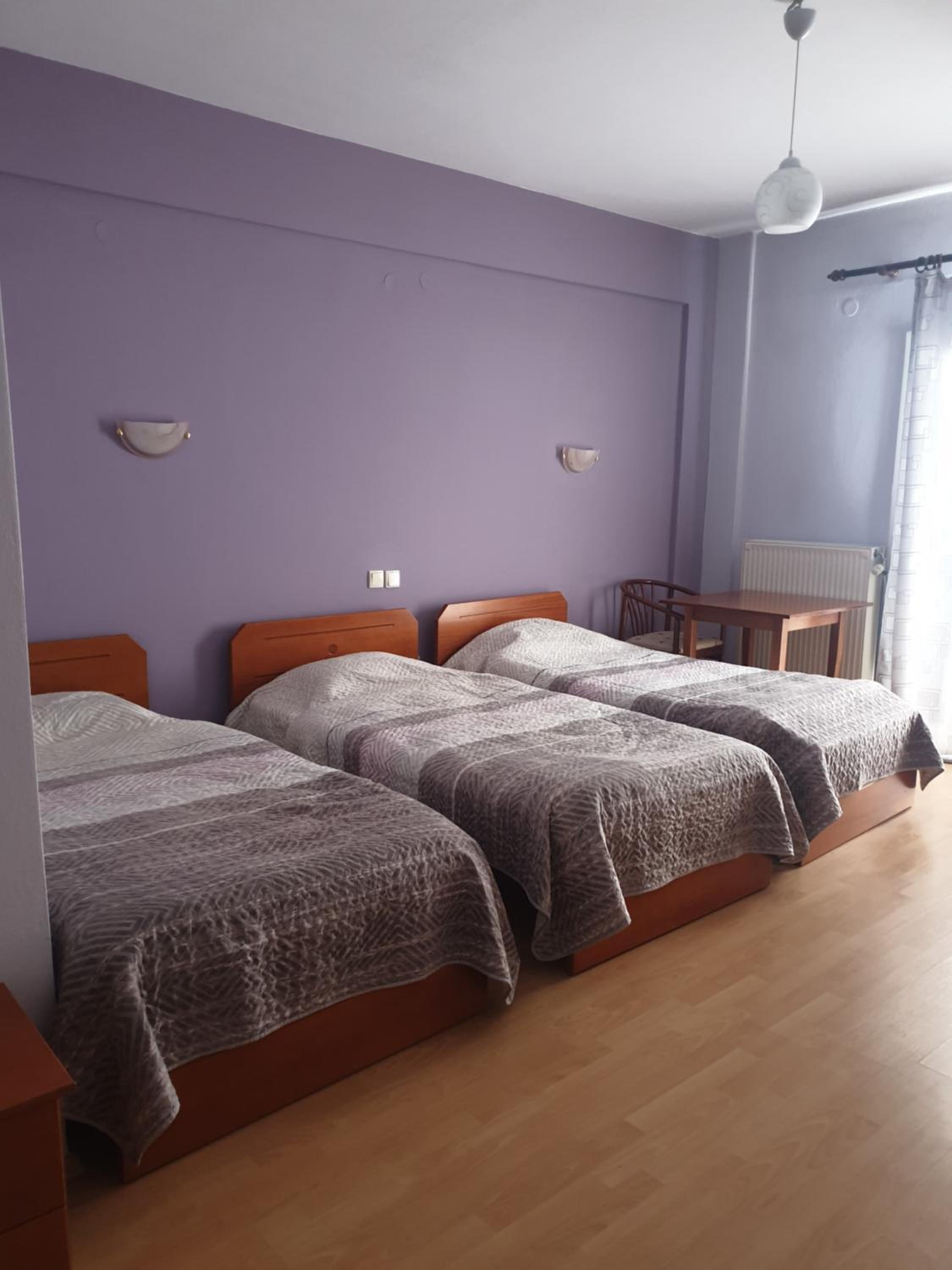 Studio (3 Adults) - Photo 1