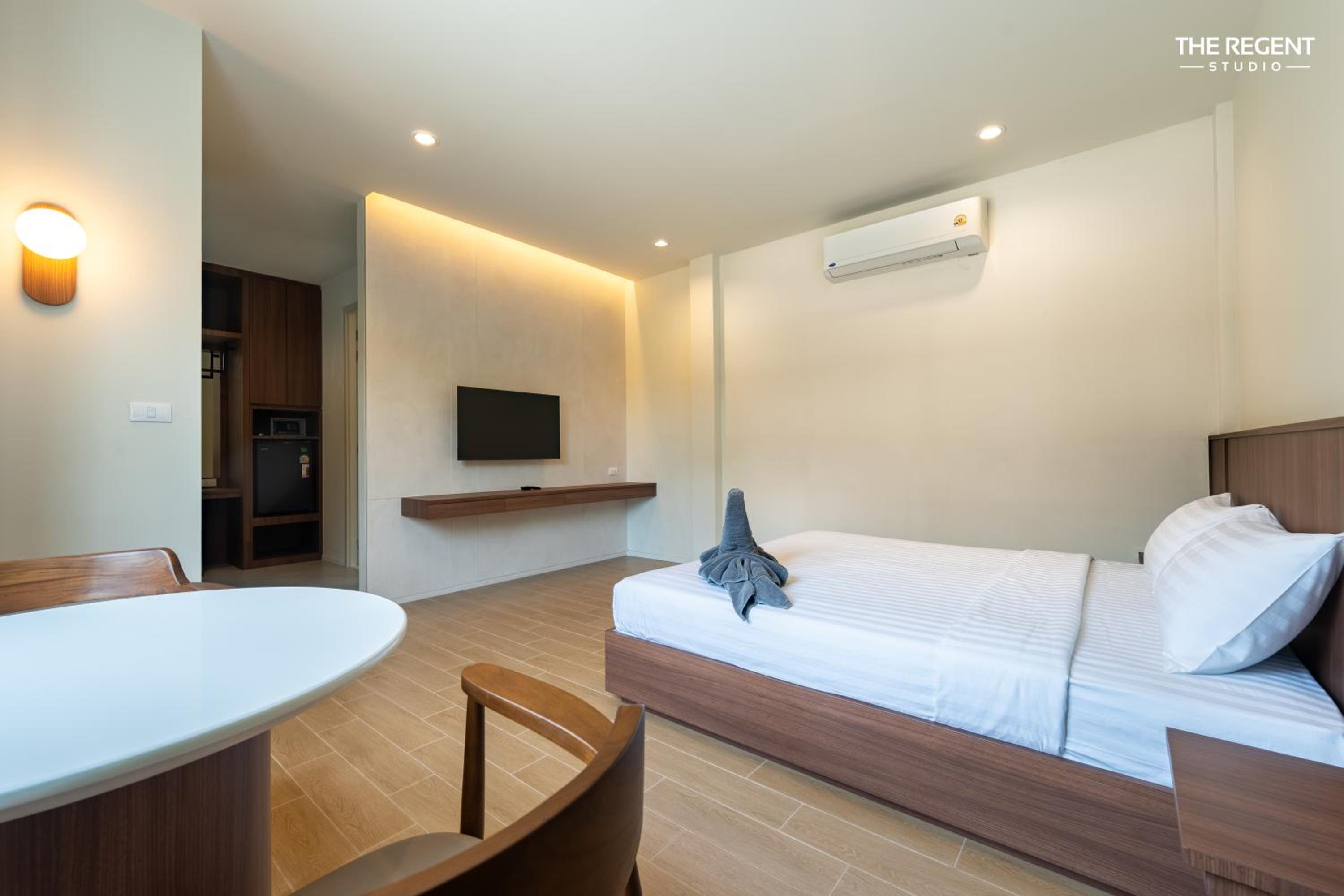 Studio with Terrace photo 3