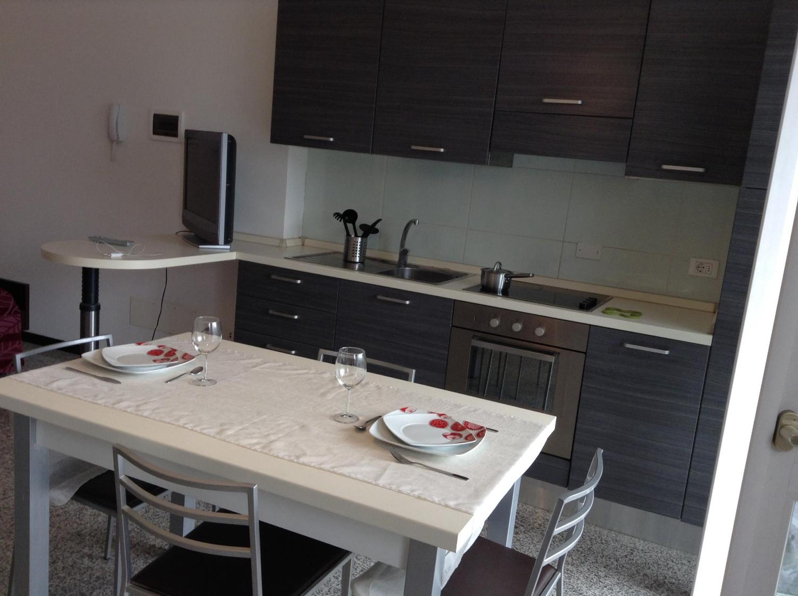 Studio Apartment photo 2