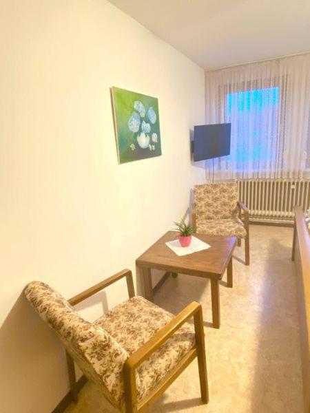 Double Room with Private Bathroom - Photo 10