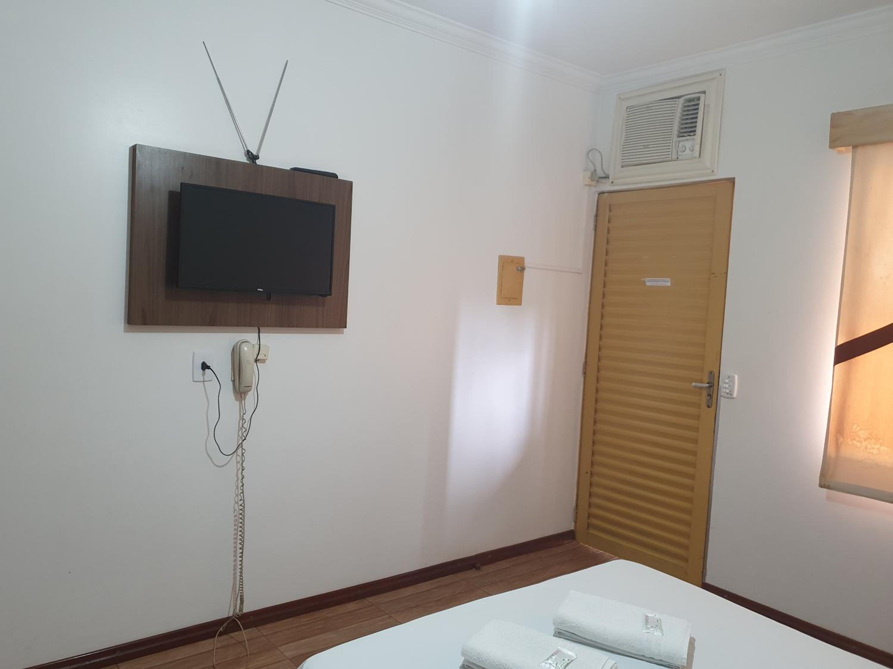 Family Room photo 2