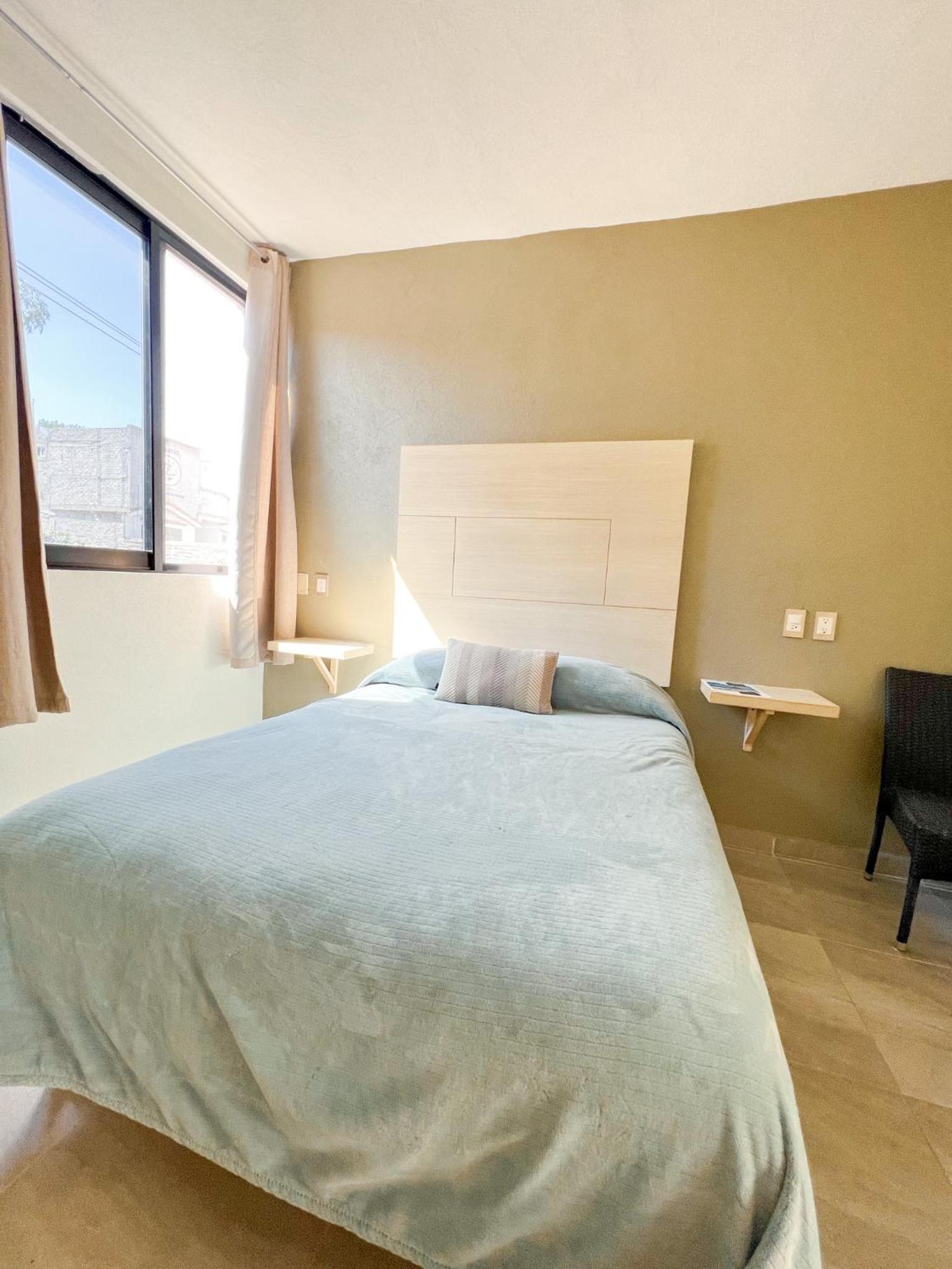 Double Room - Photo 7