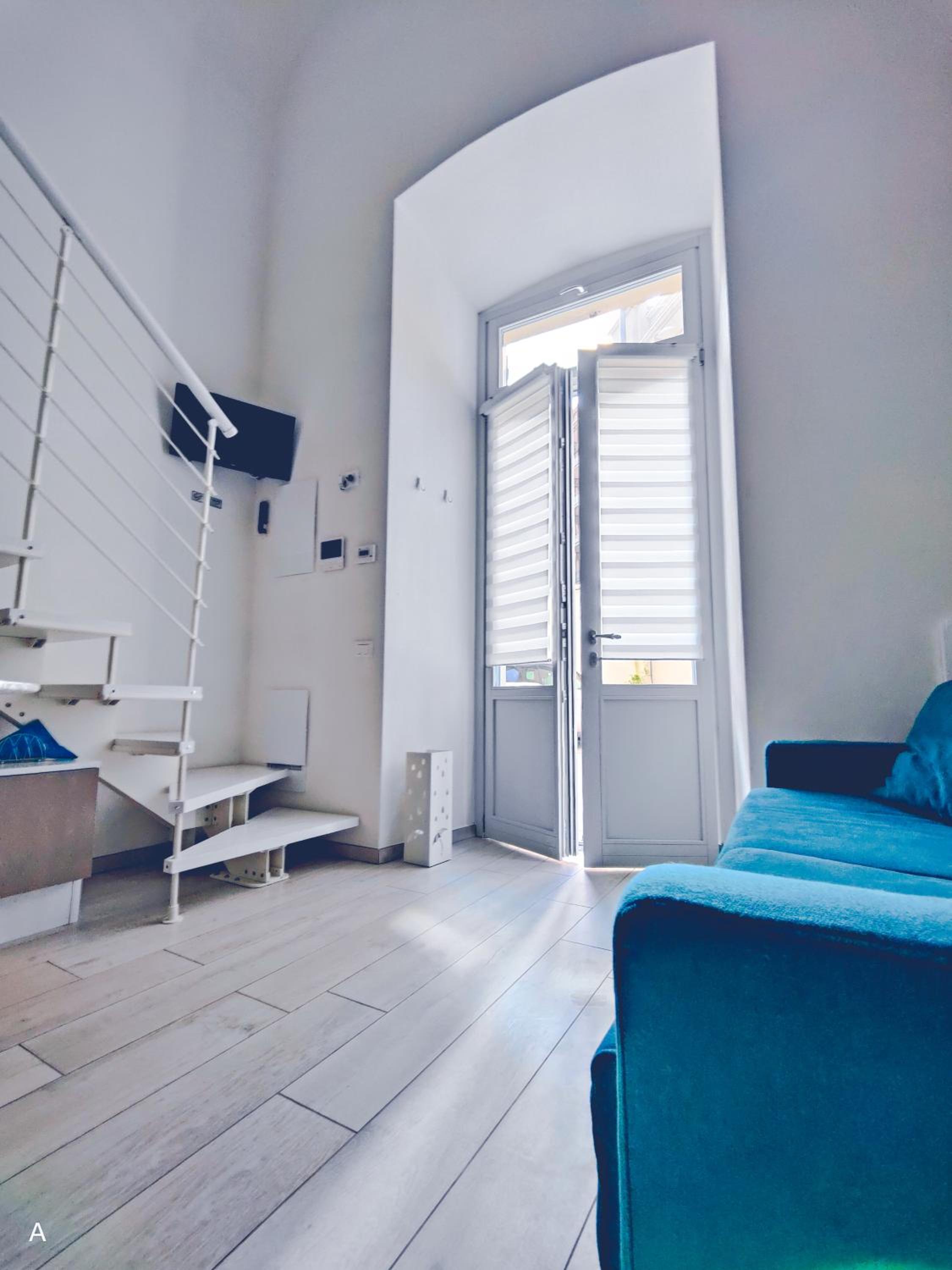 One-Bedroom House - Photo 2