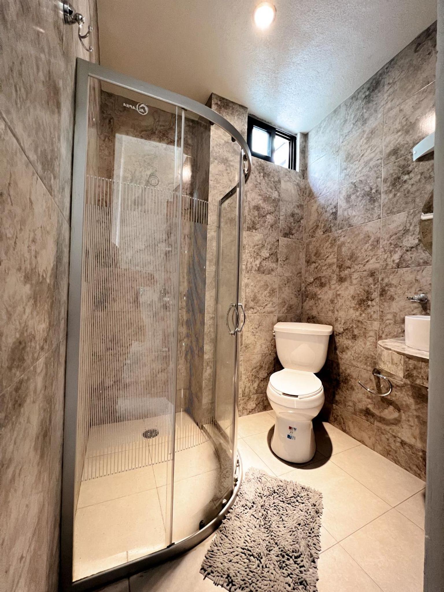 Double Room - Photo 8
