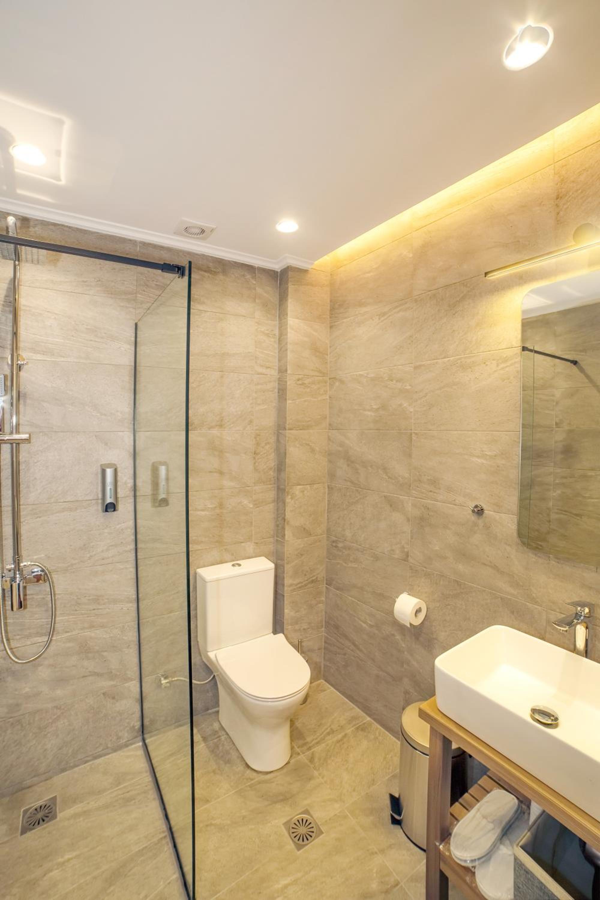 Suite with Sea View - Photo 15