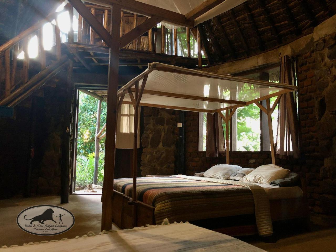 Family Room with Balcony - Photo 9